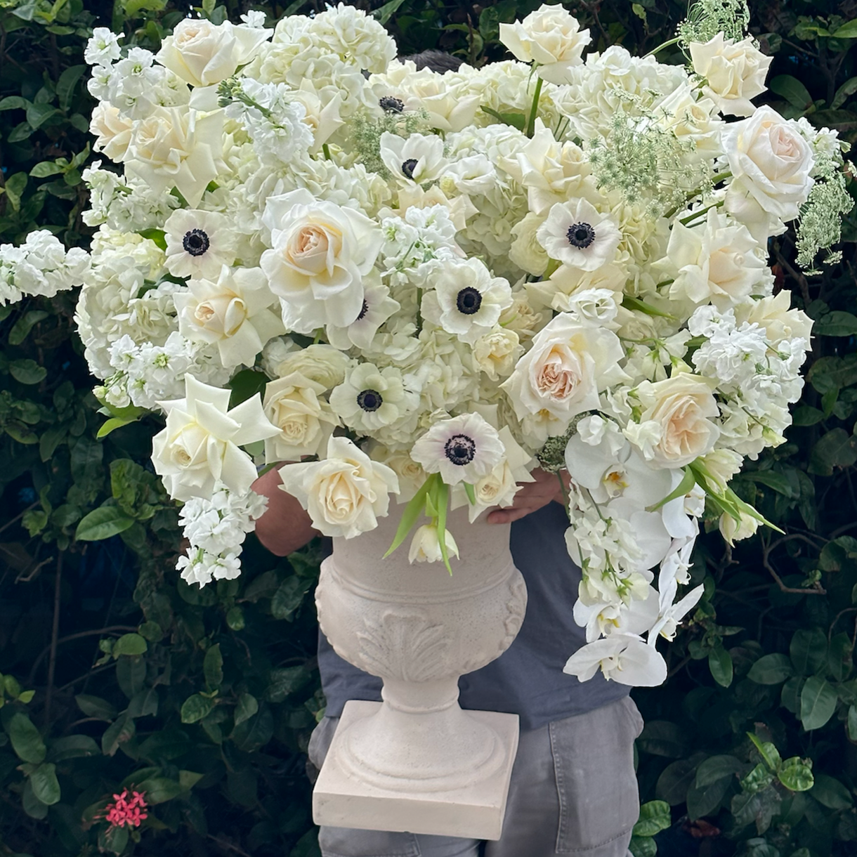 vase-arrangement-cloud-nine-white-roses-orchids-hydrangeas-anemones-all-me-flowers-nyc