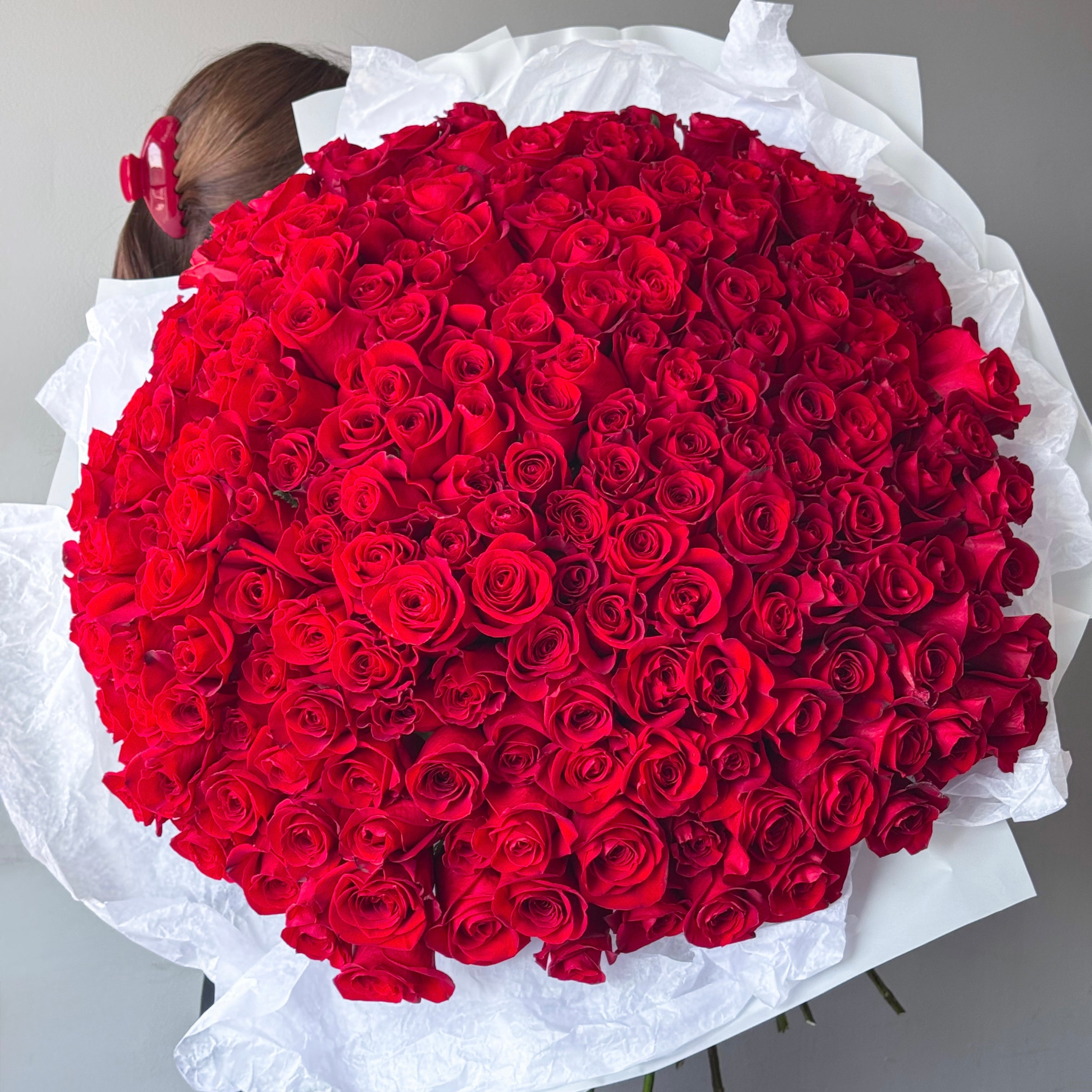 bouquet-200-red-roses-luxury-brooklyn-nyc