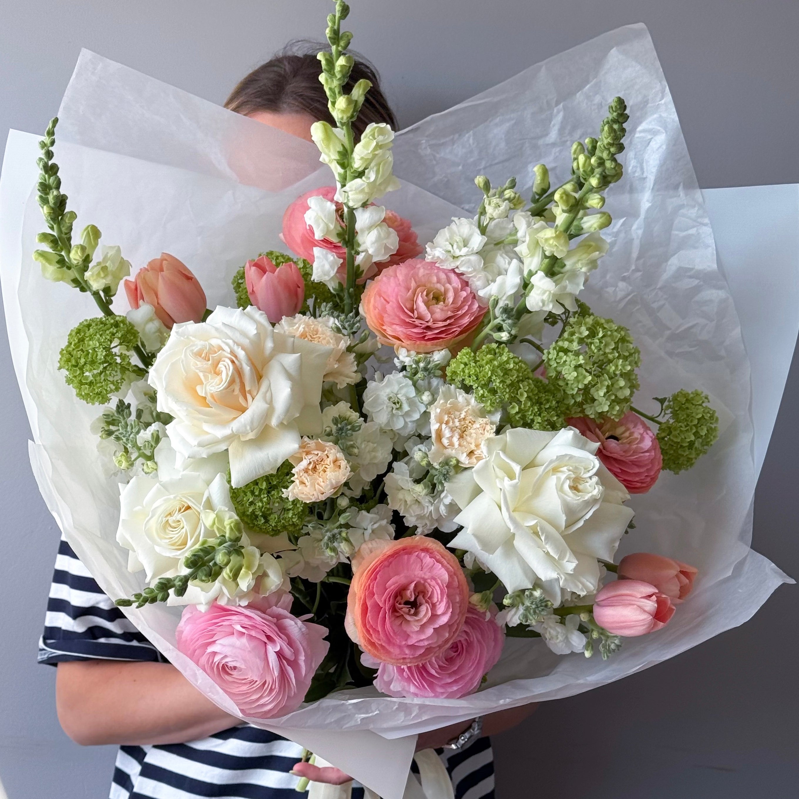 flow-bouquet-eden-designer-mix-white-pink-green-flowers-all-me-flowers-nyc