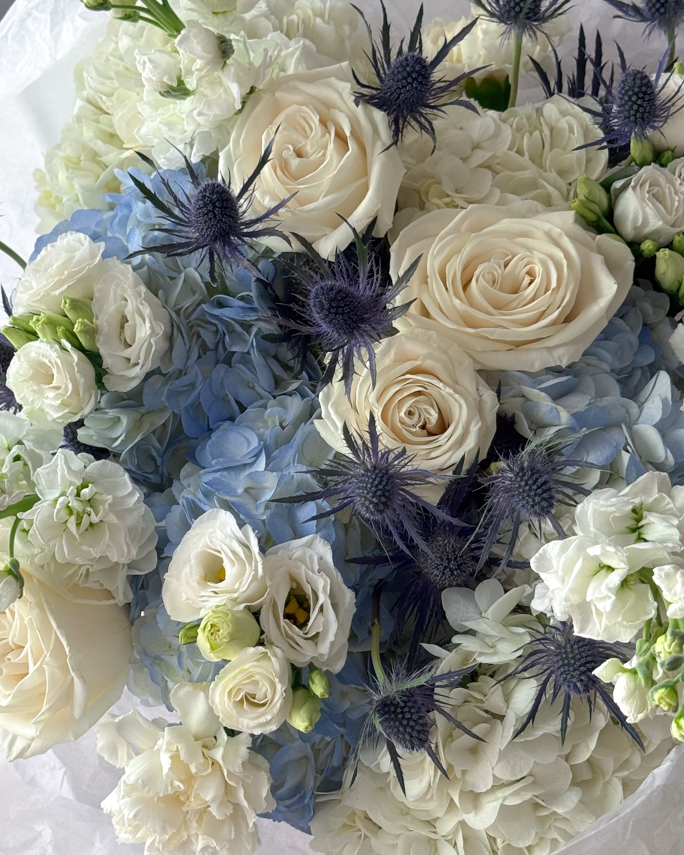 Round Bouquet "Baby Blue" - roses, hydrangeas, seasonal flowers