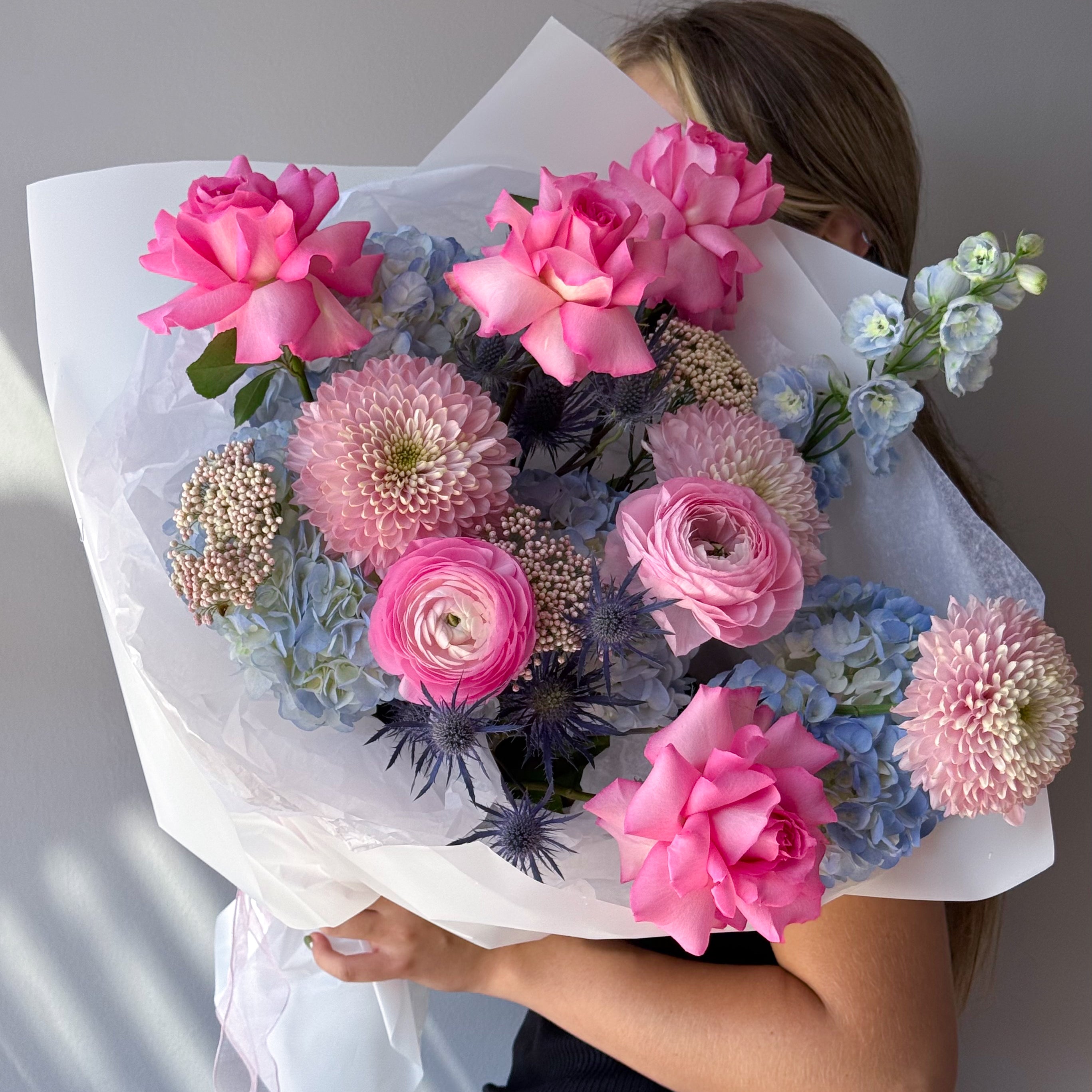 flow-bouquet-cotton-pink-roses-ranunculus-blue-hydrangea-palette-bouquets-all-me-flowers-nyc