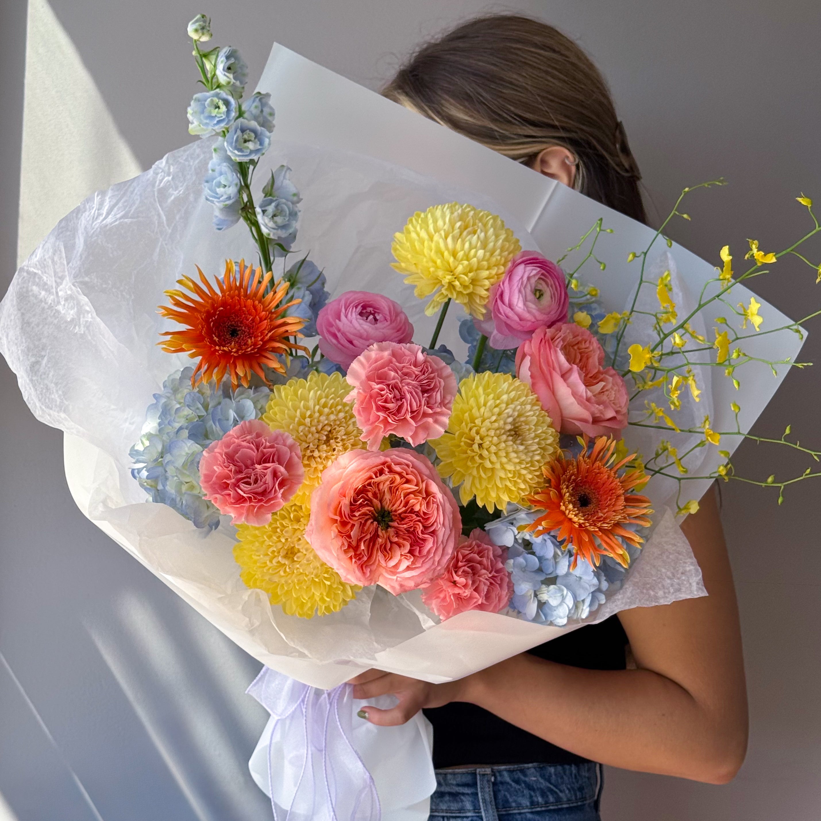 flow-bouquet-festival-garden-roses-yellow-chrysanthemums-orange-accents-all-me-flowers-palette-bouquets-nyc