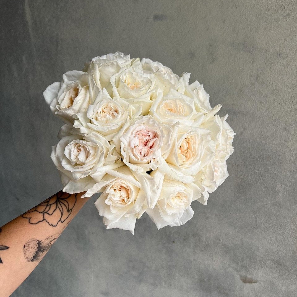 wedding-bouquet-poeme-white-ohara-roses-ivory-blush-nyc