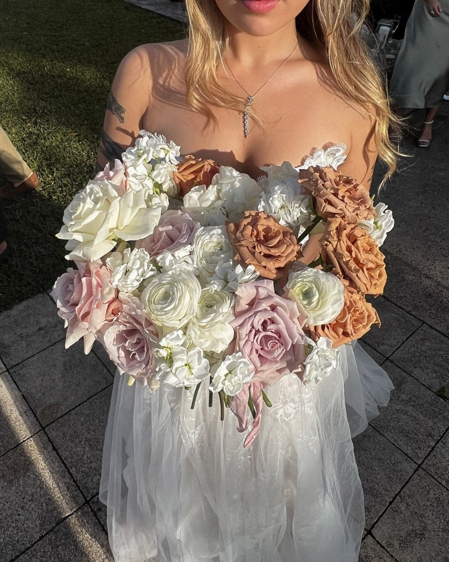 wedding-bouquet-sienna-caramel-blush-ivory-roses-nyc