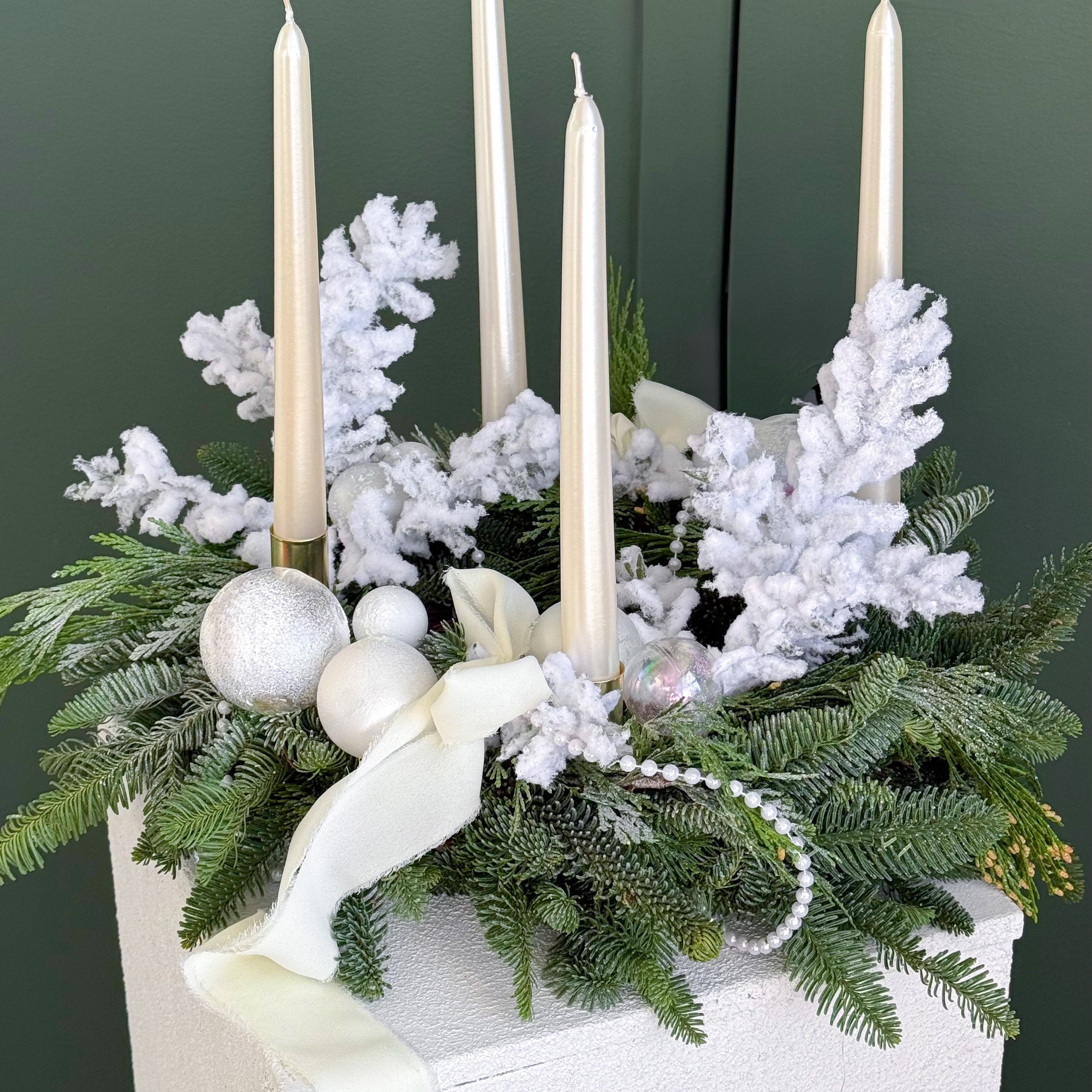 Candle Centerpiece "Snow Queen" - christmas table arrangement with 4 candles
