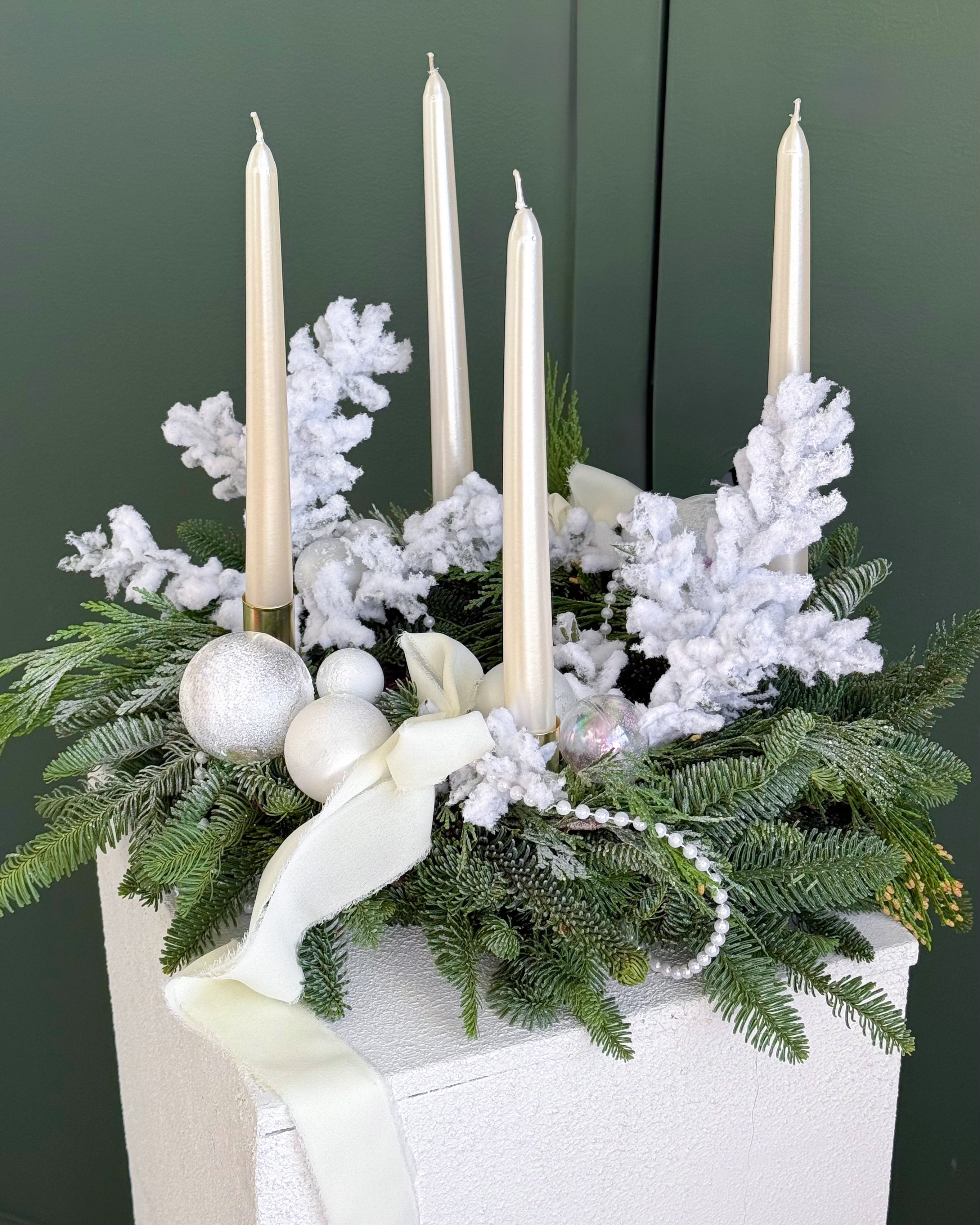 Candle Centerpiece "Snow Queen" - christmas table arrangement with 4 candles
