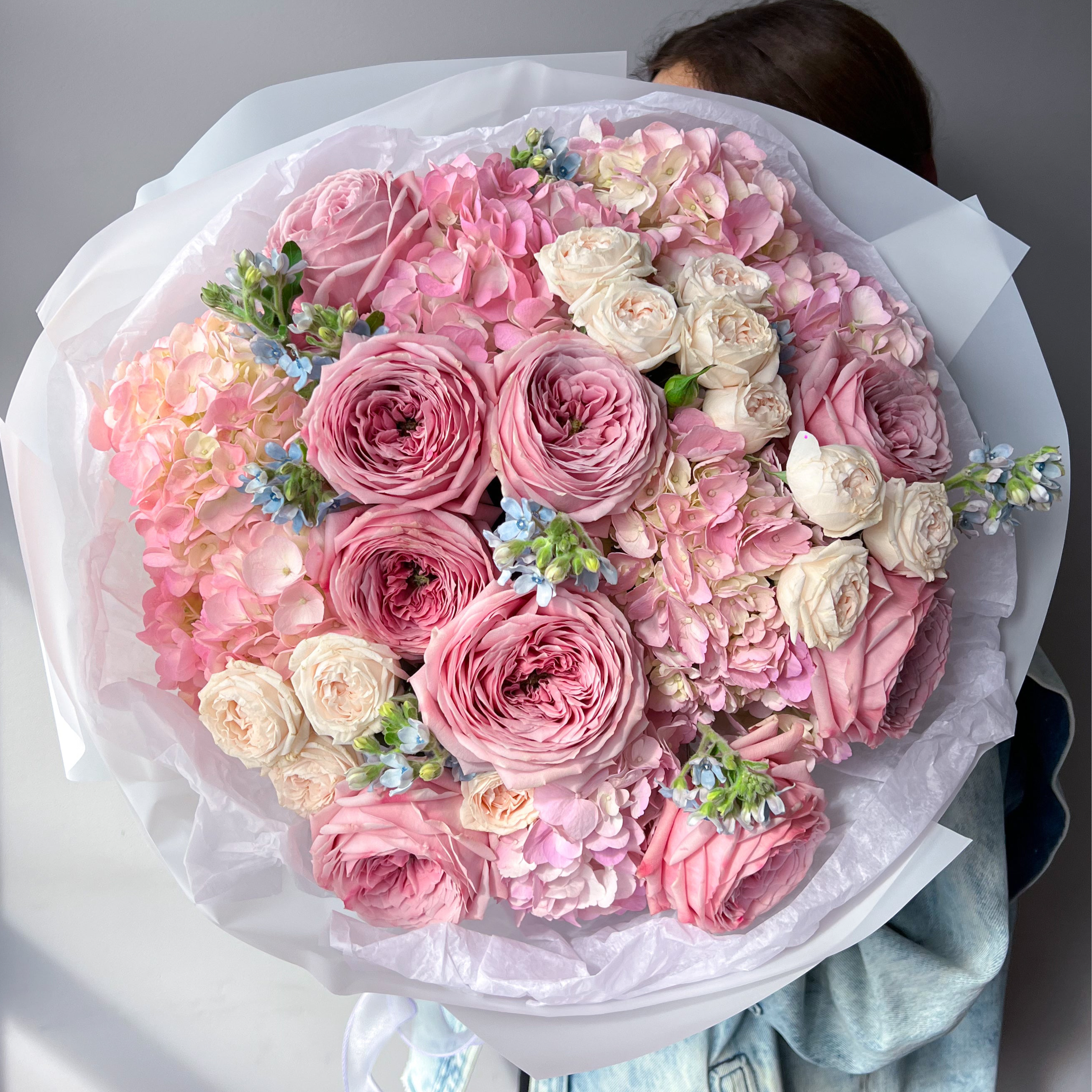designer-mixes-round-bouquet-cotton-pastel-palette-brooklyn-nyc