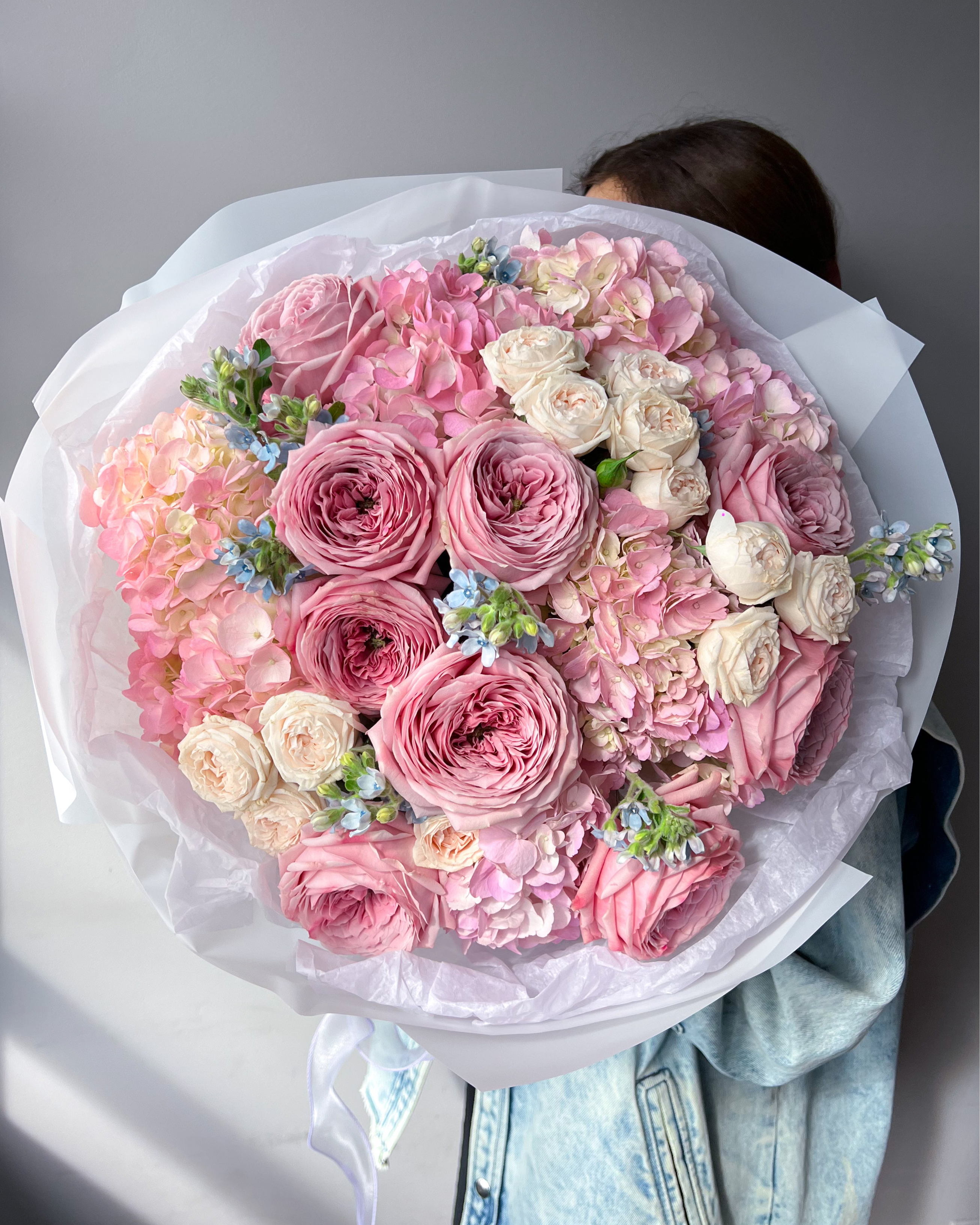 designer-mixes-round-bouquet-cotton-pastel-palette-brooklyn-nyc