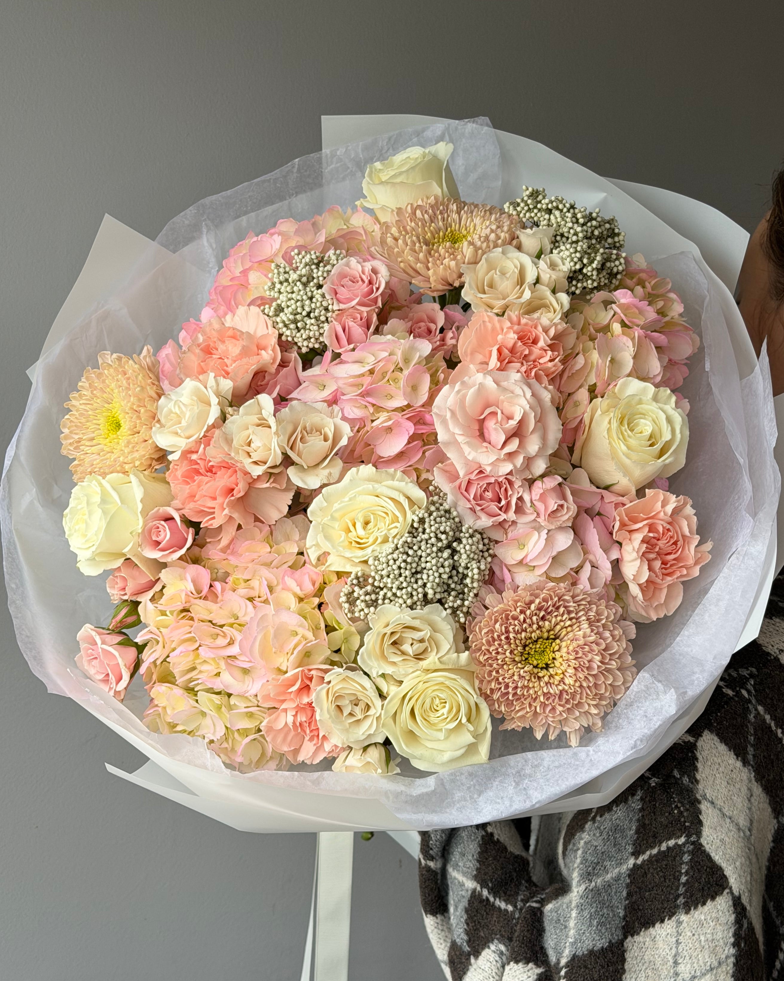 Bouquet “Peach Fizz” - garden roses, seasonal flowers