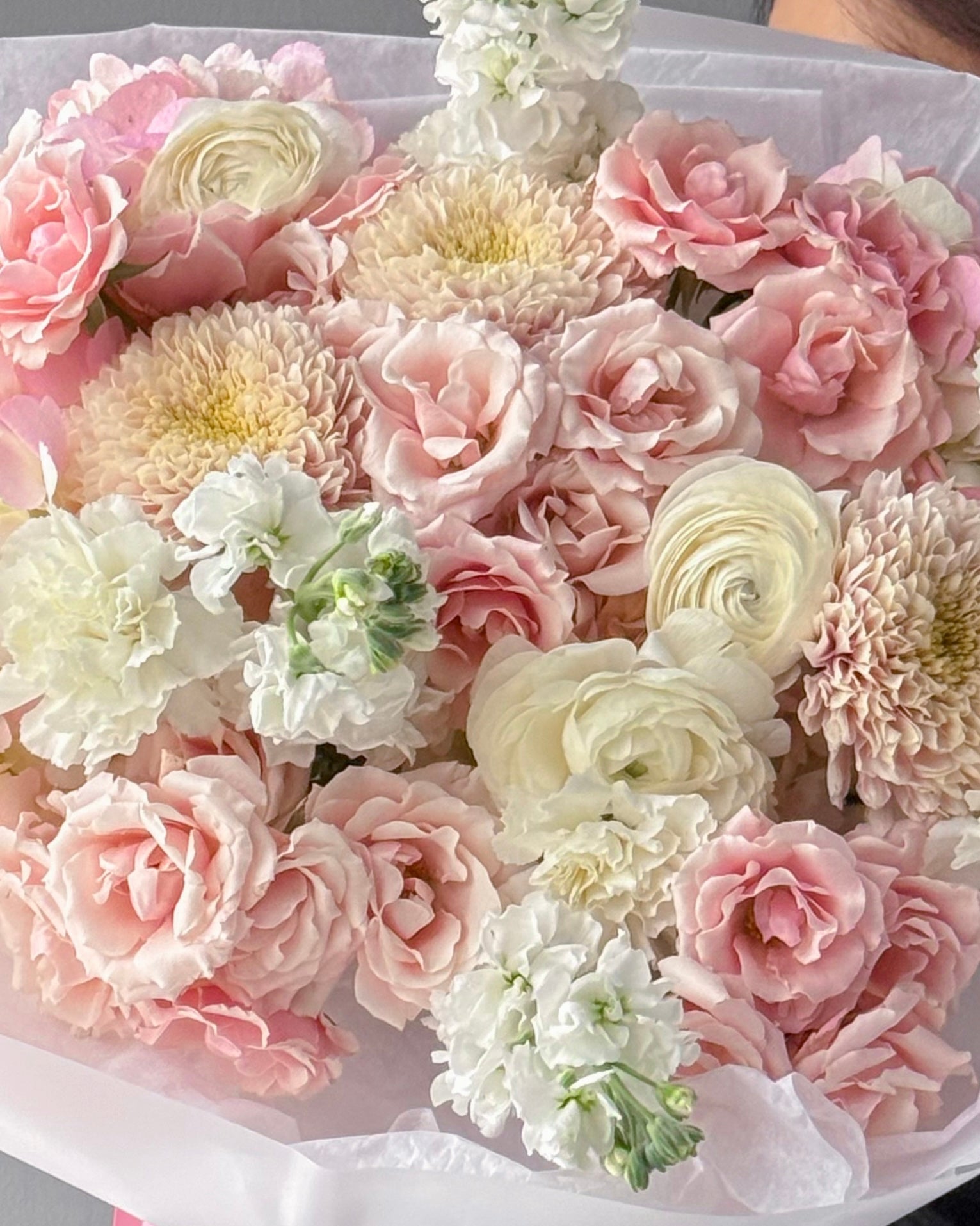 Round Bouquet “Blush” - roses, ranunculuses, hydrangeas, seasonal flowers
