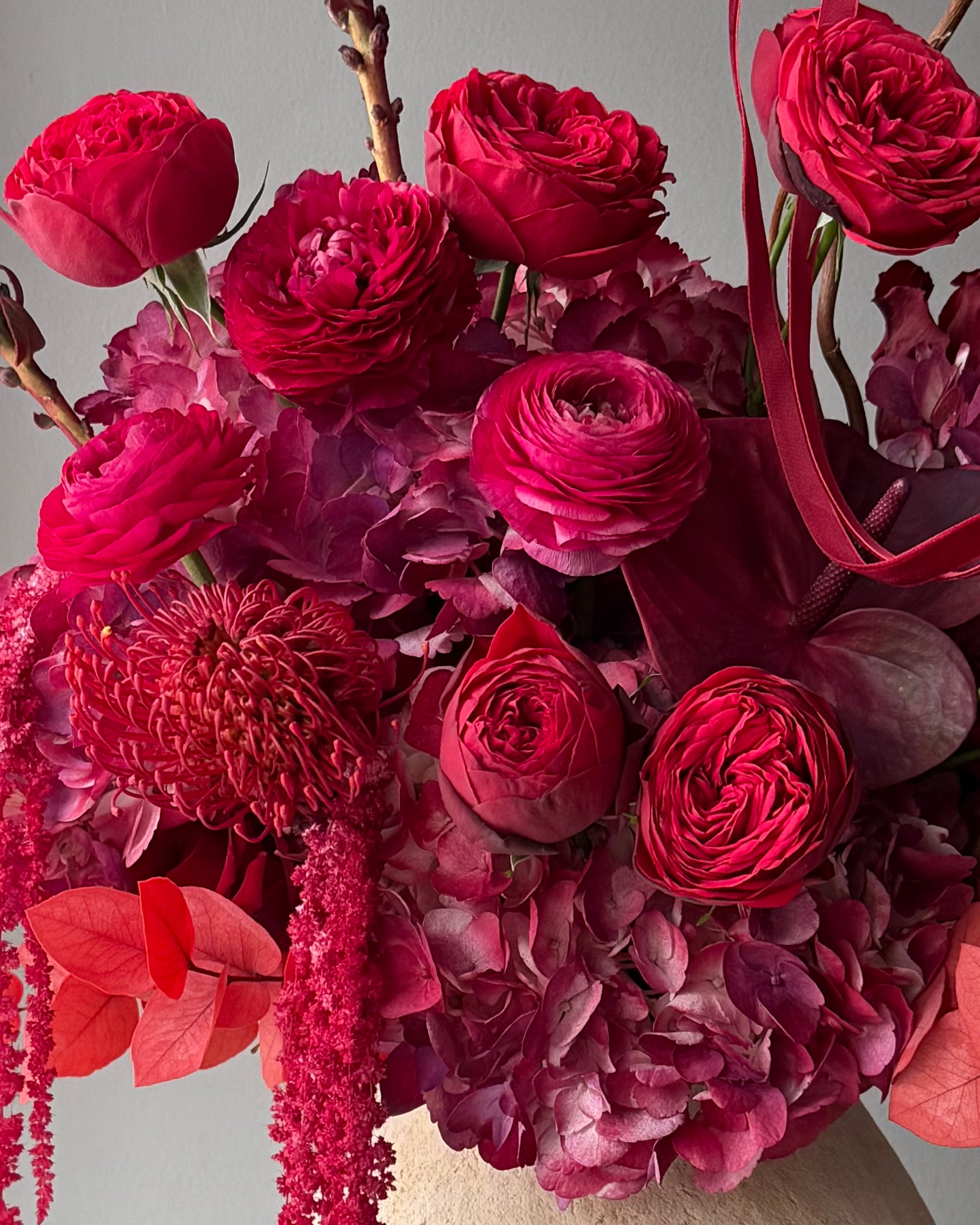 vase-arrangement-ruby-designer-mix-red-flowers-nyc-delivery