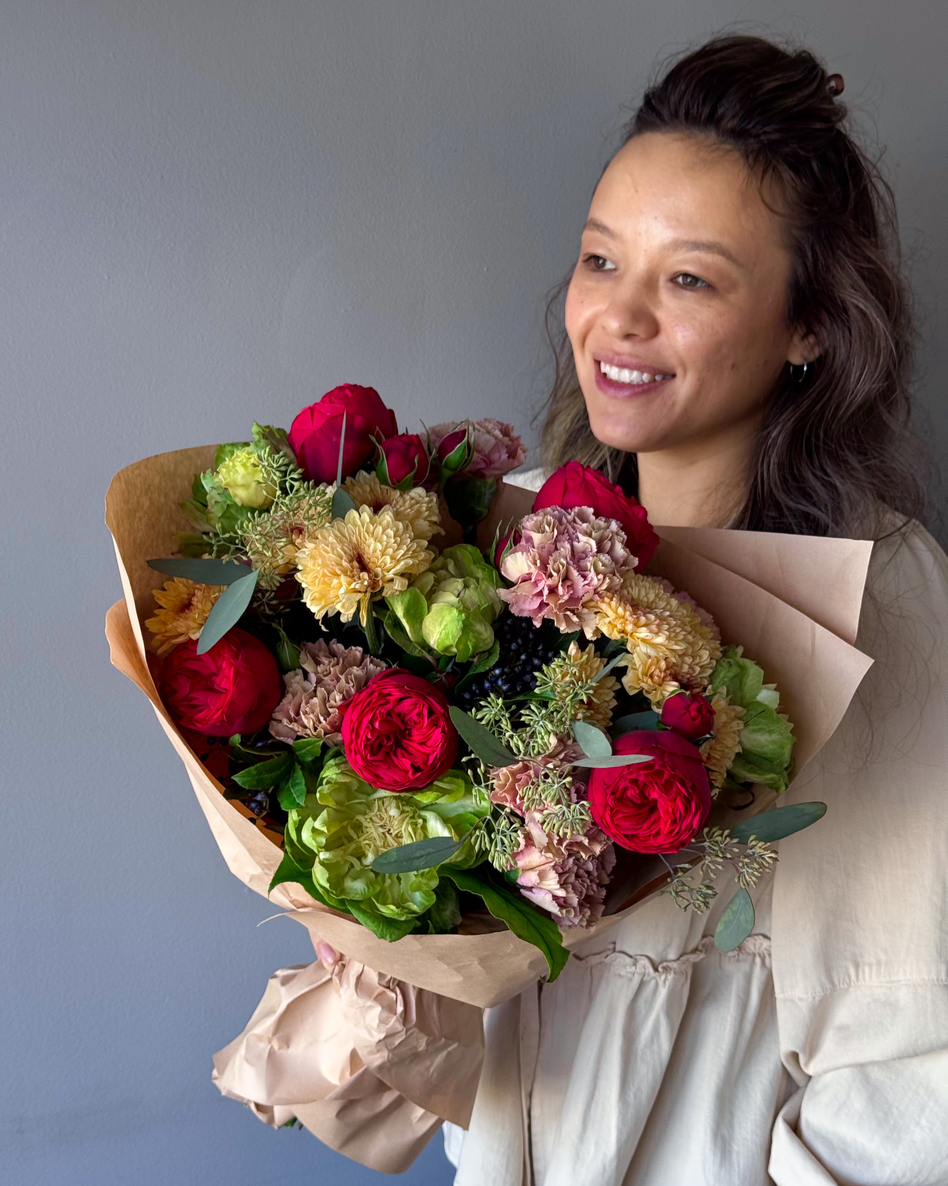 bouquet-red-roses-seasonal-flowers-brooklyn-nyc