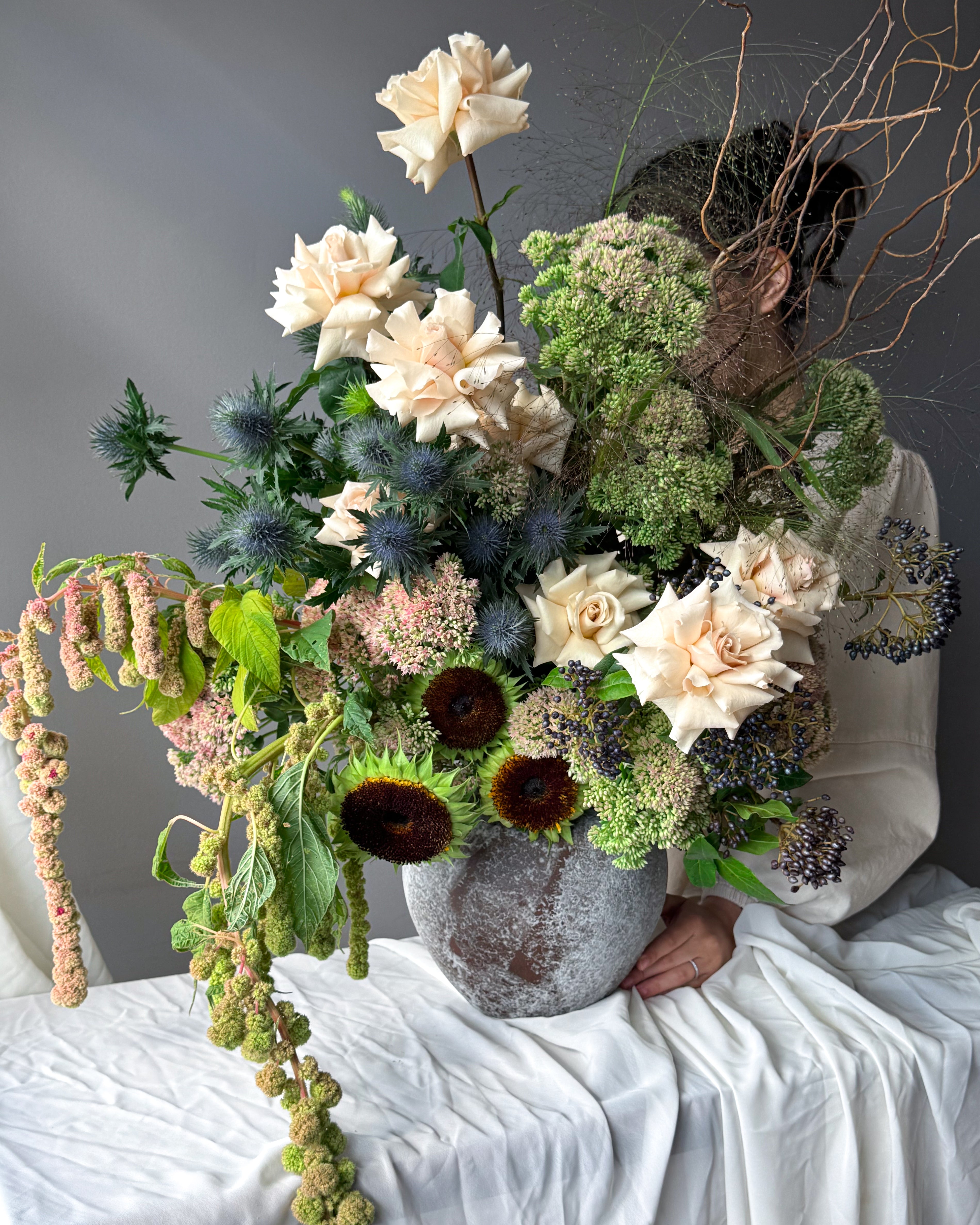 palette-10-bouquet-in-vase-cream-roses-sunflowers-all-me-flowers-brooklyn-nyc