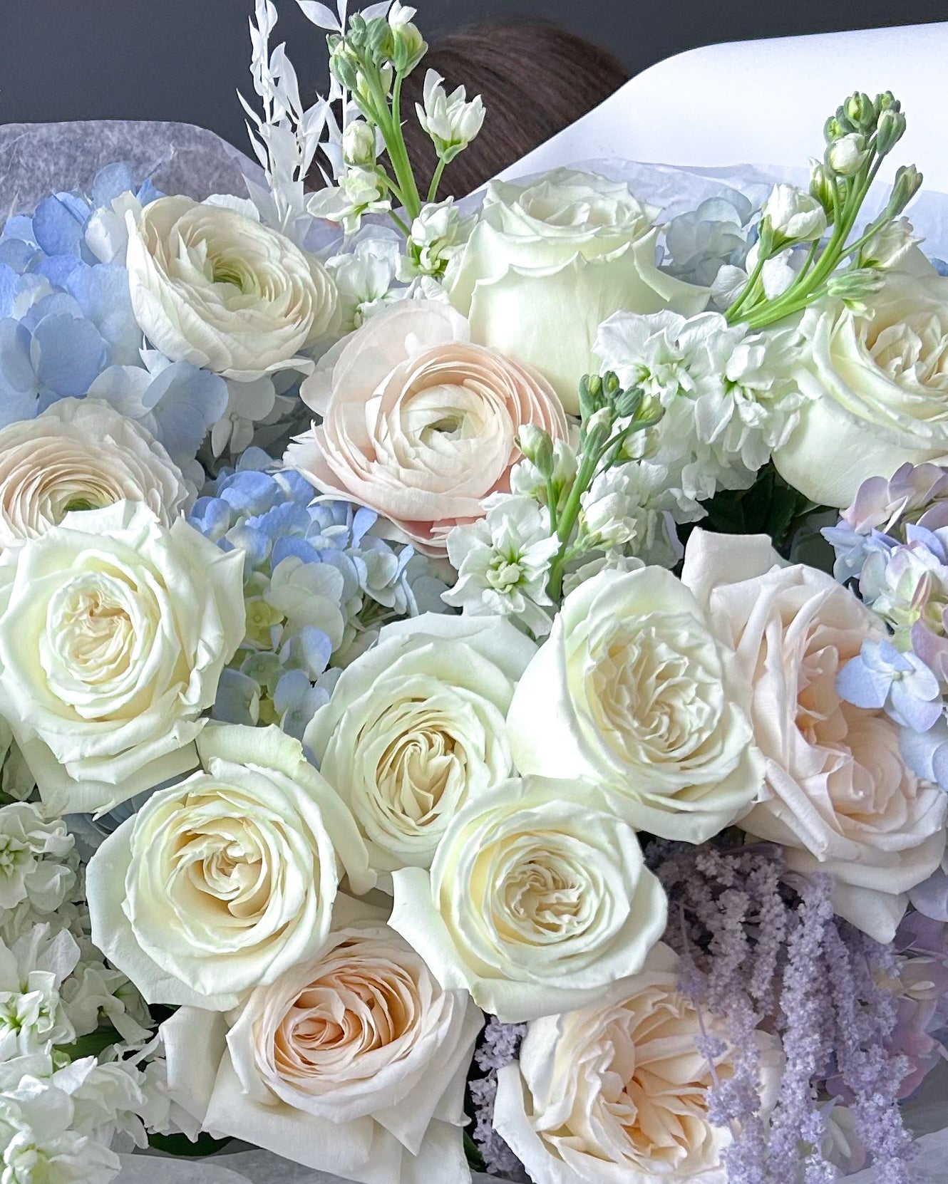 designer-mixes-flow-bouquet-baby-blue-pastel-white-lilac-brooklyn-nyc