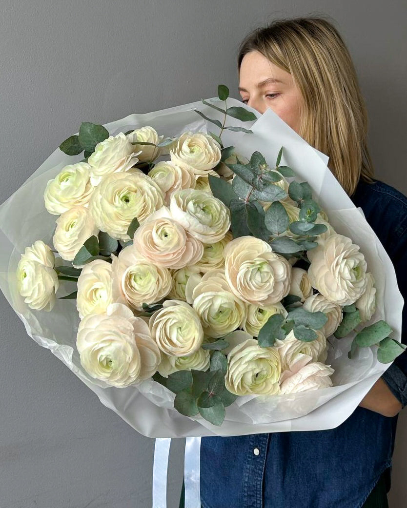 mono-bouquet-white-ranunculuses-with-eucalyptus-all-me-flowers-nyc