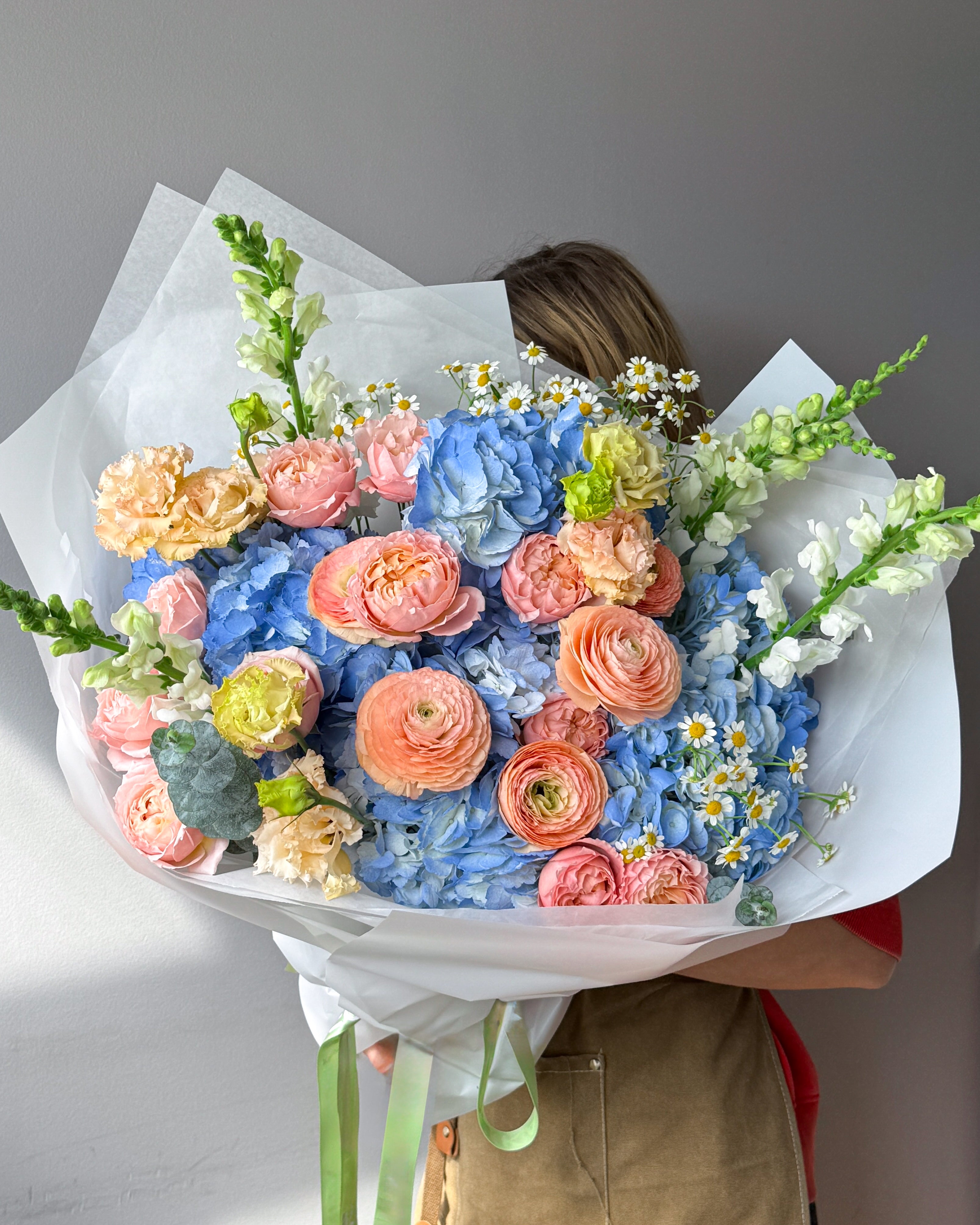 designer-mixes-flow-bouquet-aurora-pastel-blue-coral-brooklyn-nyc