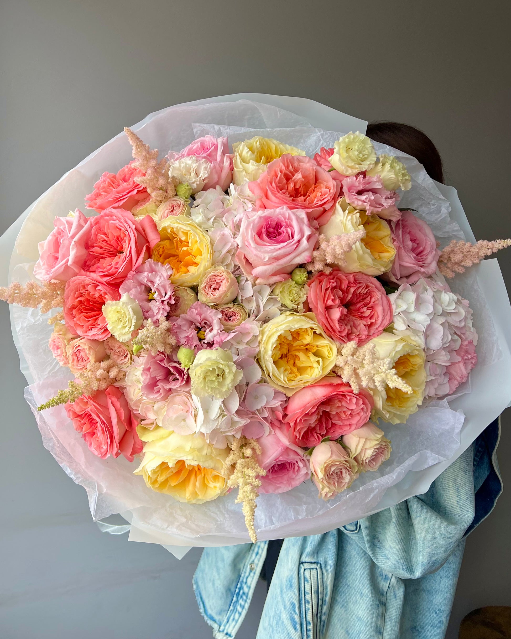 designer-mixes-round-bouquet-sunny-yellow-white-brooklyn-nyc