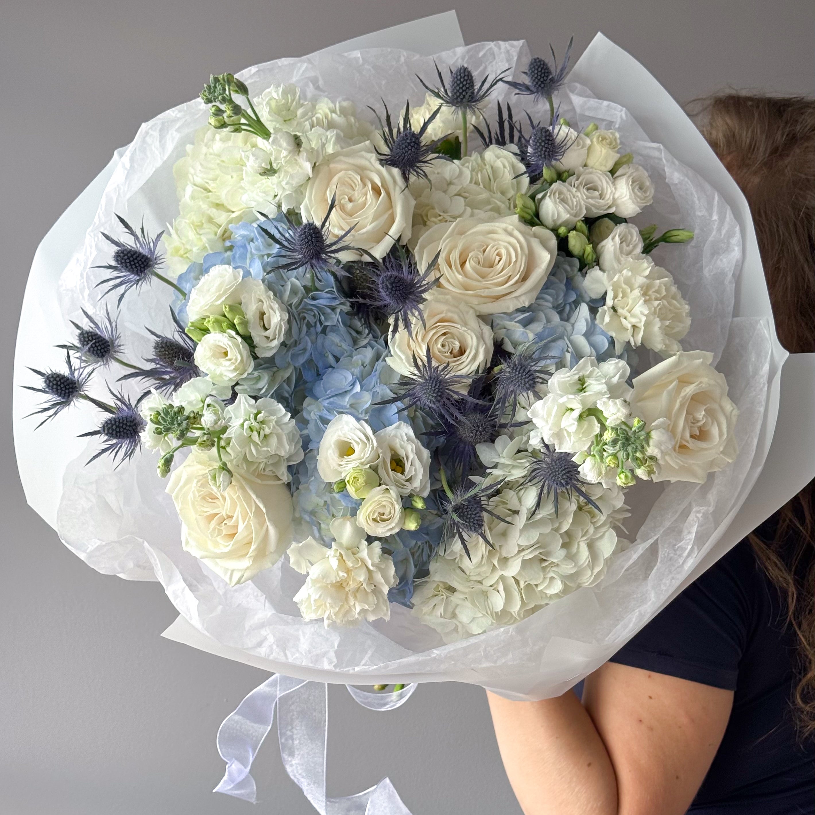 Round Bouquet "Baby Blue" - roses, hydrangeas, seasonal flowers