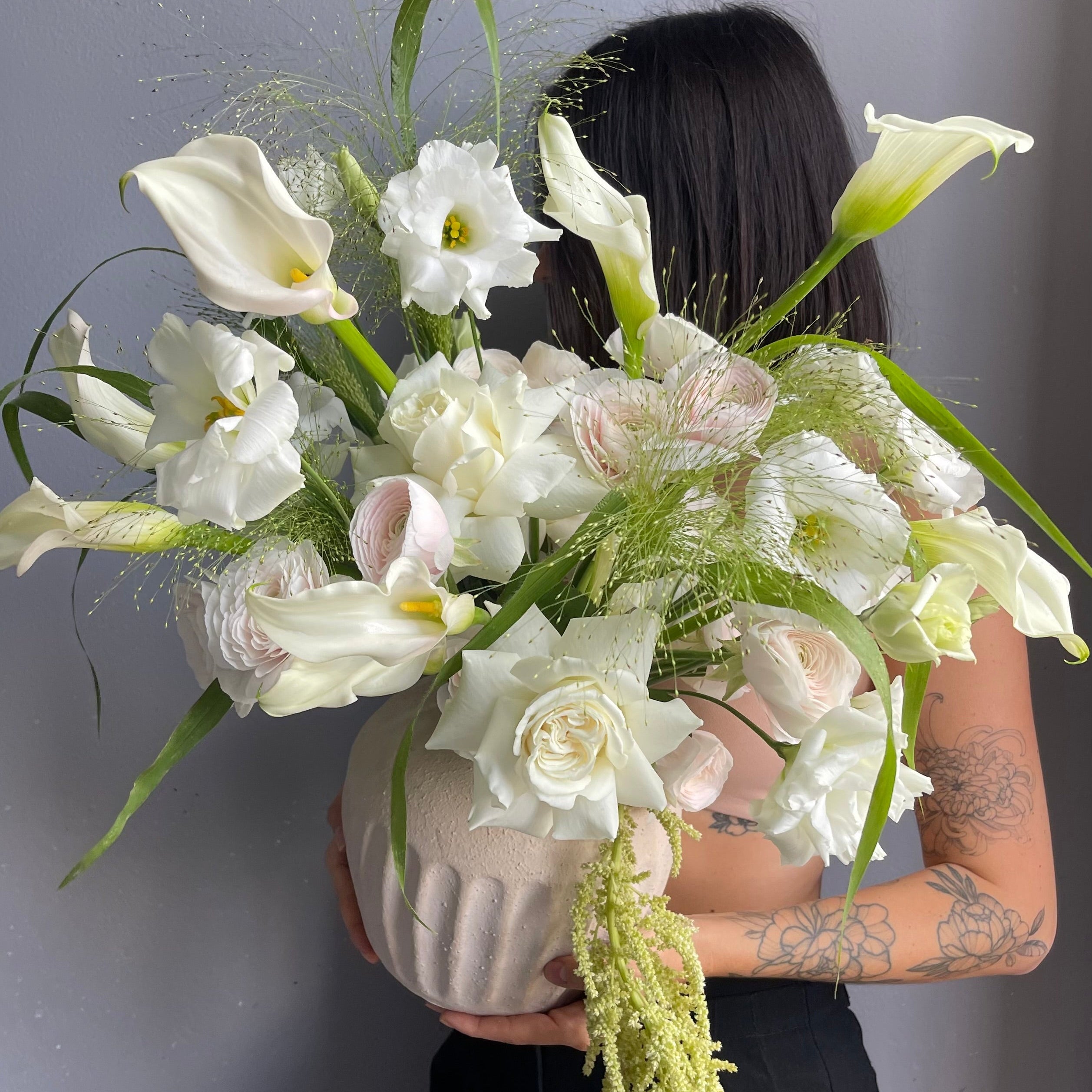 vase-arrangement-whisper-calla-lilies-white-roses-ranunculus-all-me-flowers-nyc