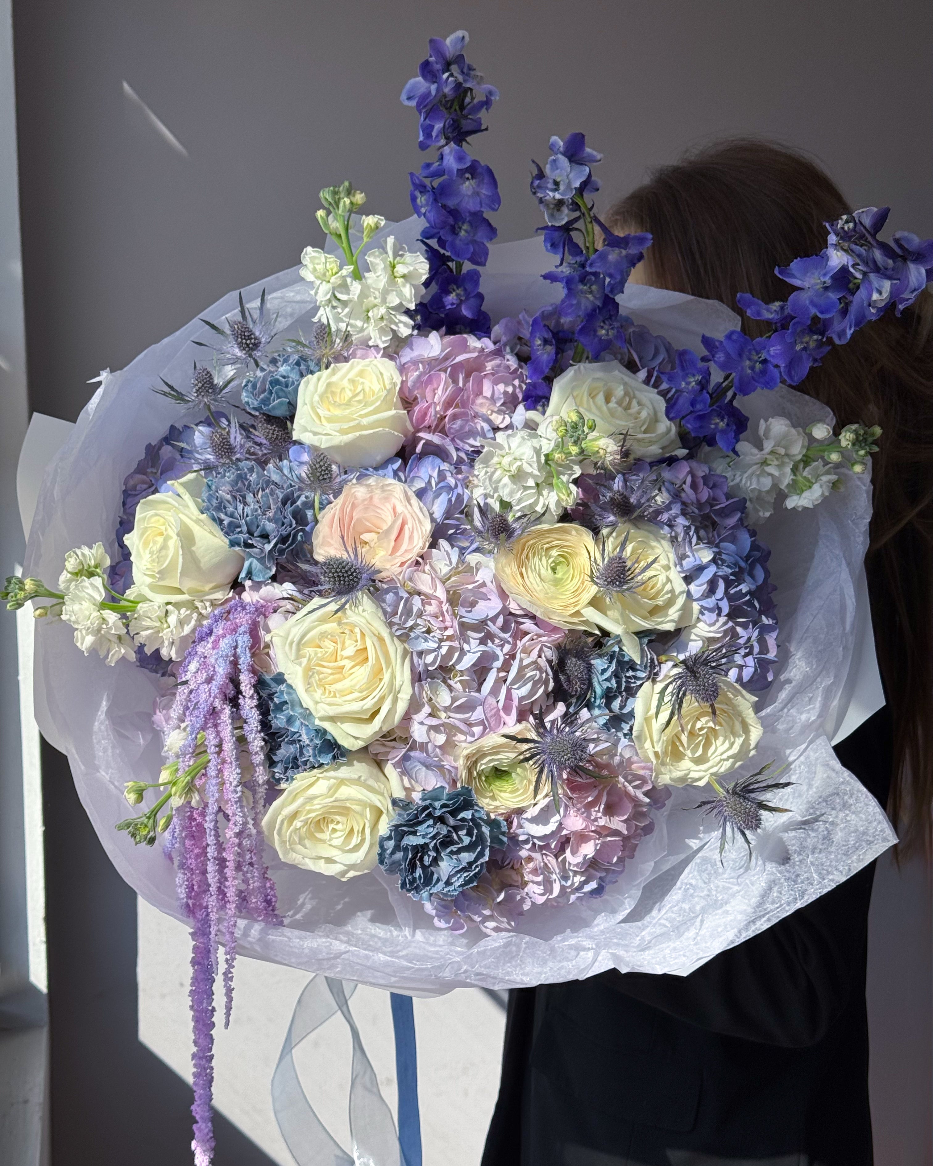 designer-mixes-flow-bouquet-baby-blue-pastel-white-lilac-brooklyn-nyc