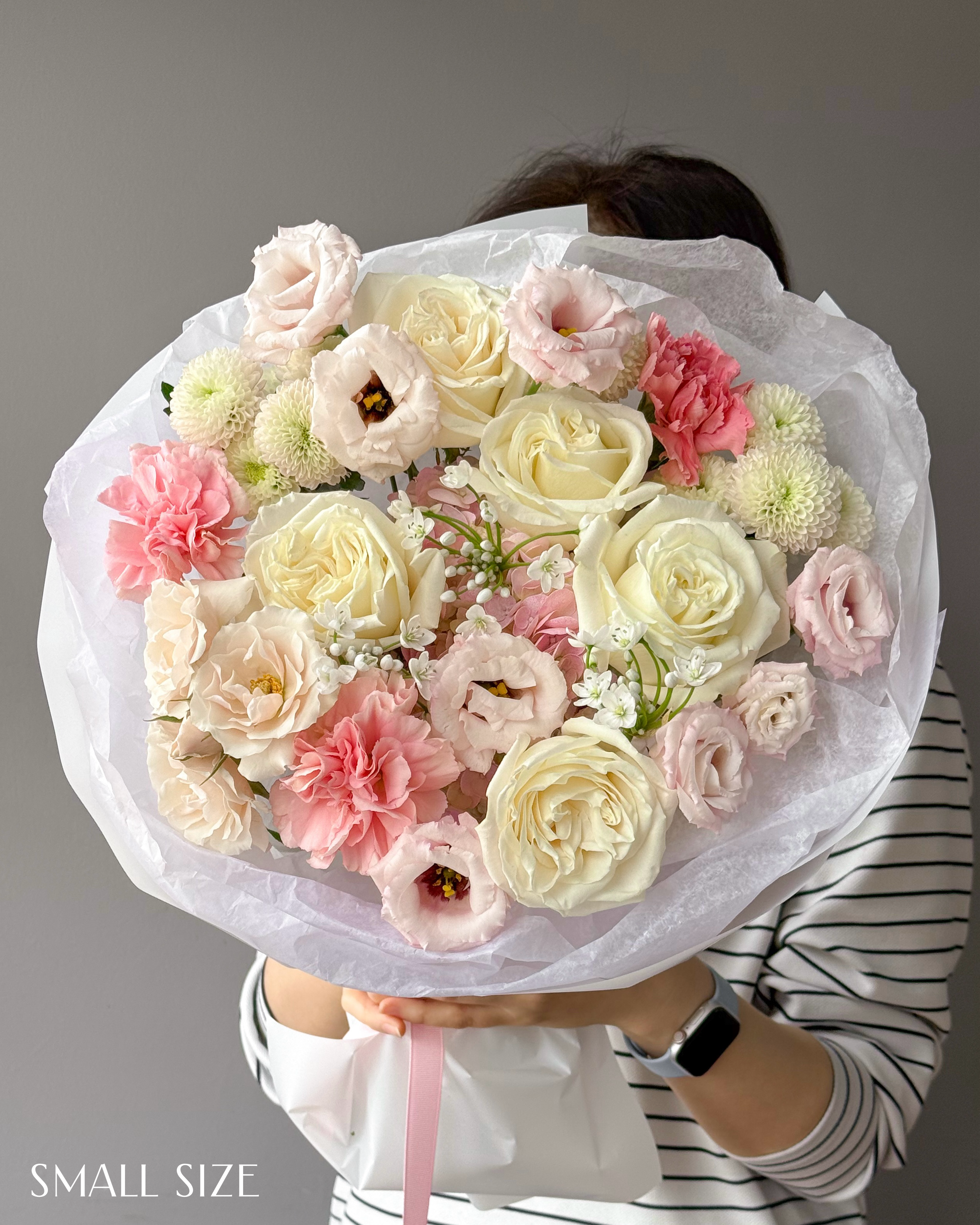 Round Bouquet “Blush” - roses, seasonal flowers