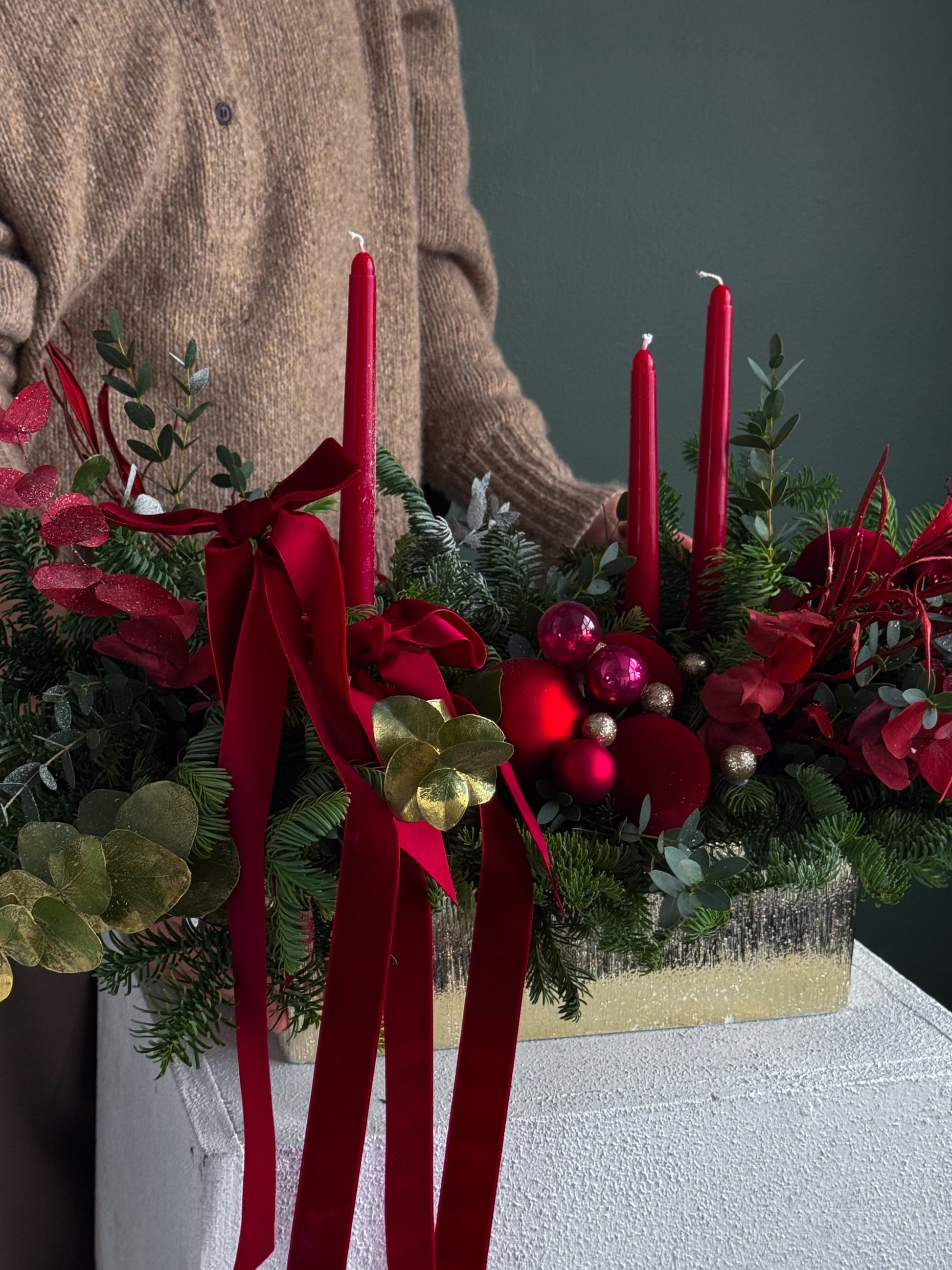 candle-arrangement-rudolph-classic-christmas-centerpiece-red-ornaments-3-candles-all-me-flowers-nyc