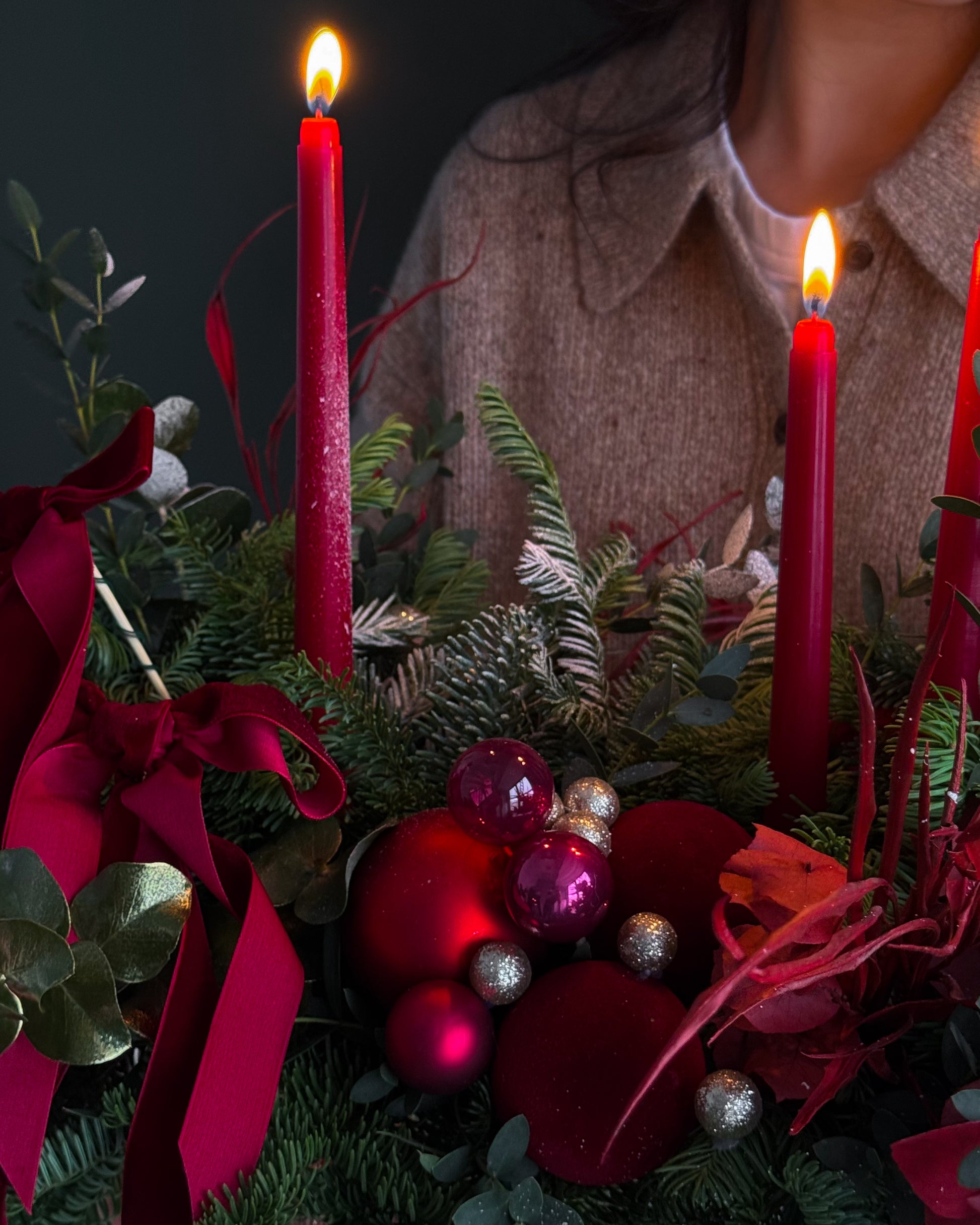 candle-arrangement-rudolph-classic-christmas-centerpiece-red-ornaments-3-candles-all-me-flowers-nyc