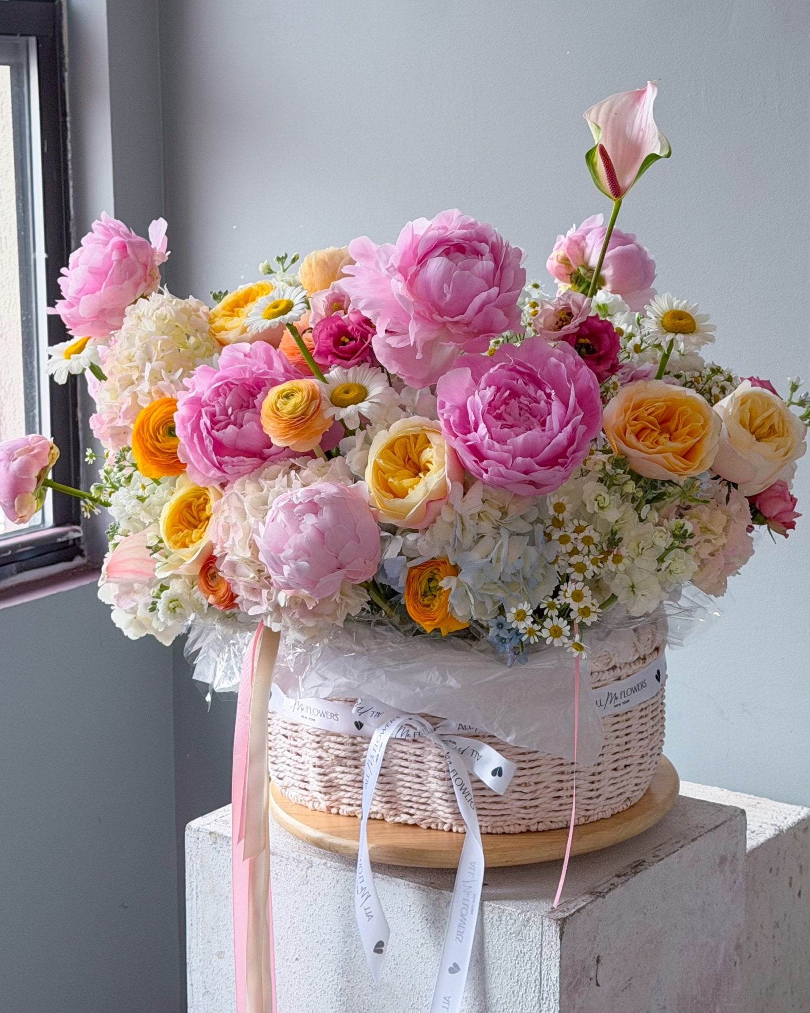 Basket “Le Jardin” - garden roses, peonies, ranunculuses, hydrangeas, seasonal flowers - All Me Flowers