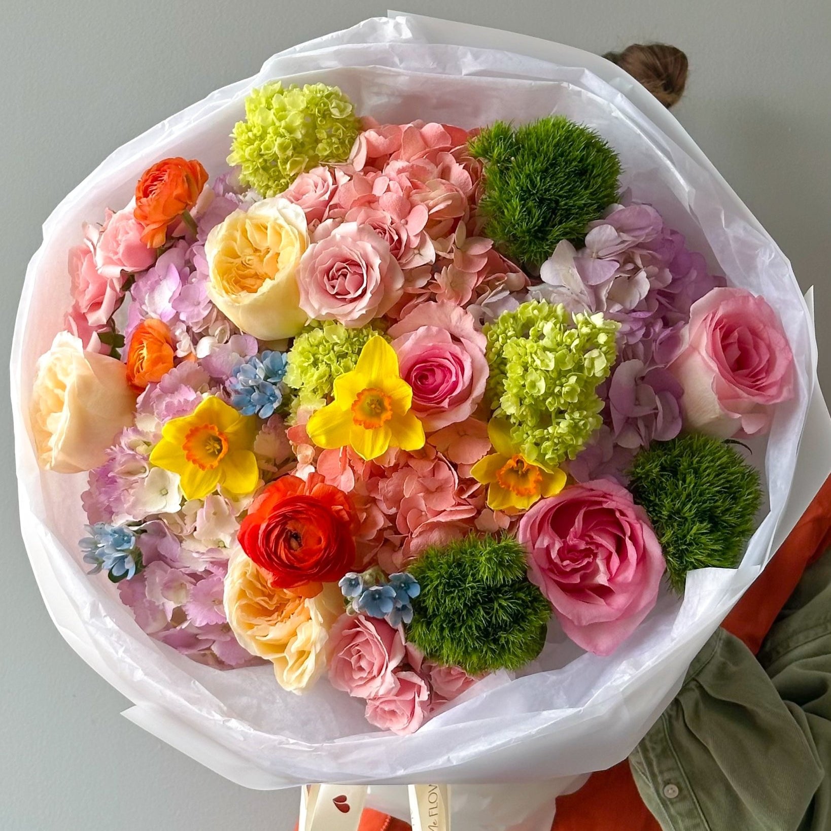 Bouquet “Dopamine” - roses, ranunculuses, seasonal flowers - All Me Flowers