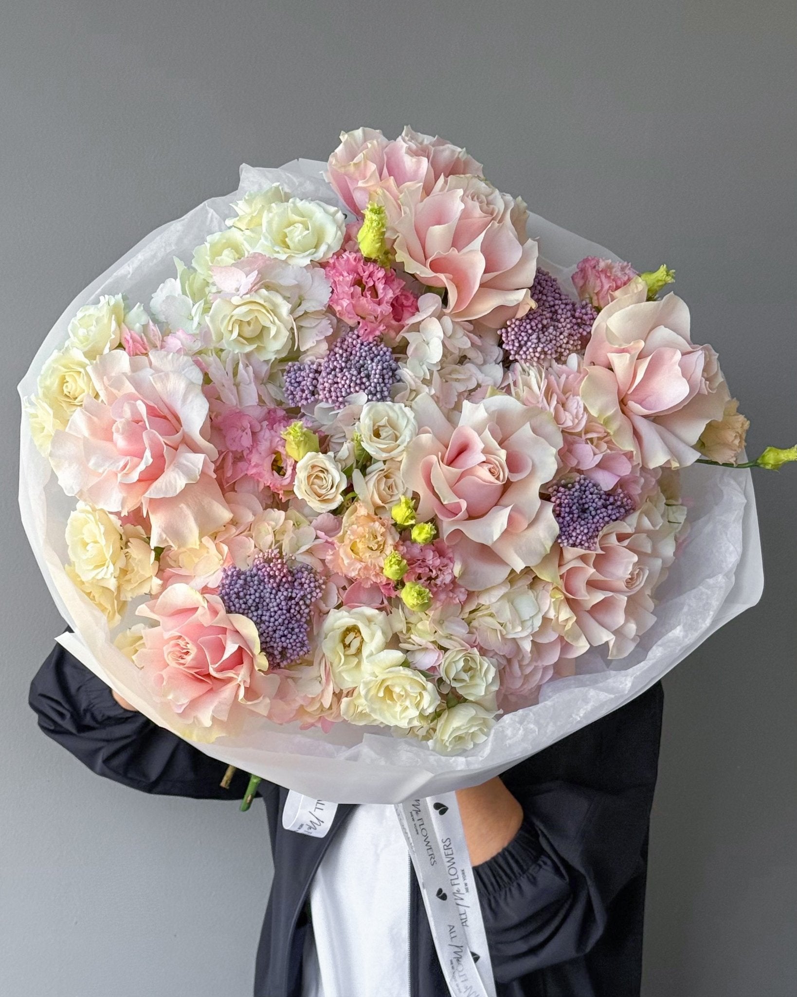 Bouquet “Maison Blush” - french roses, hydrangeas, seasonal flowers - All Me Flowers