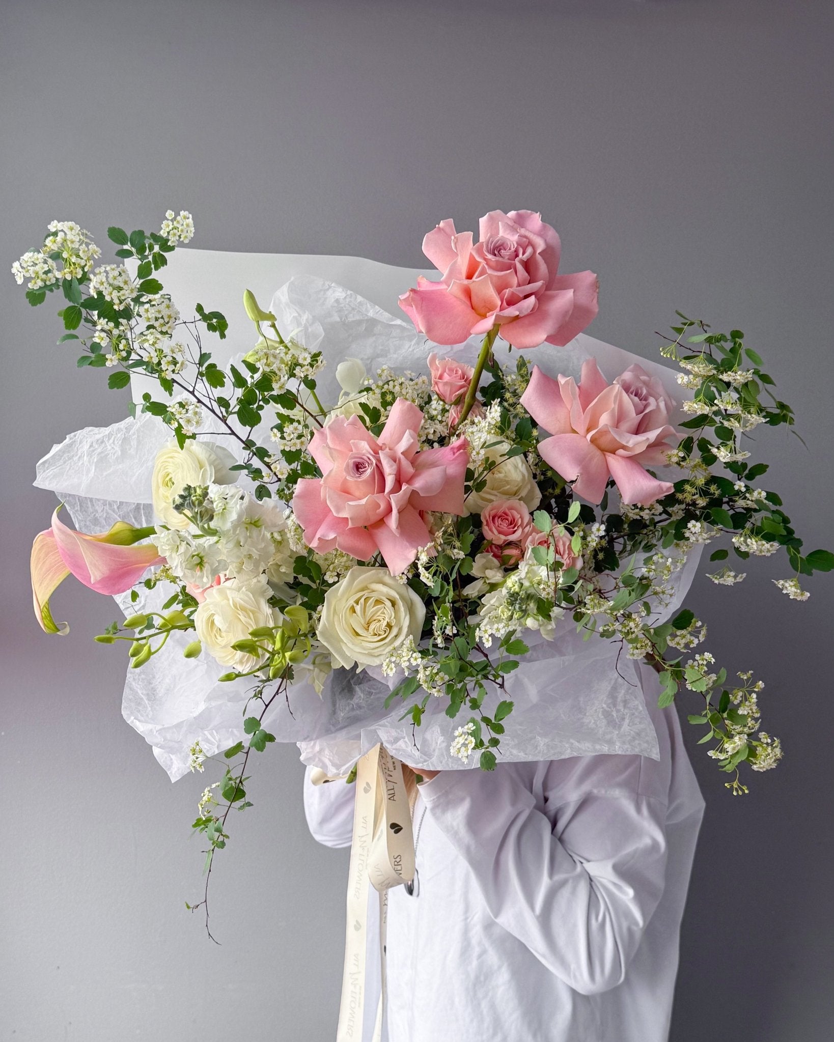 Bouquet of the week N.1 - french roses, garden roses, calla lilies, greens - All Me Flowers