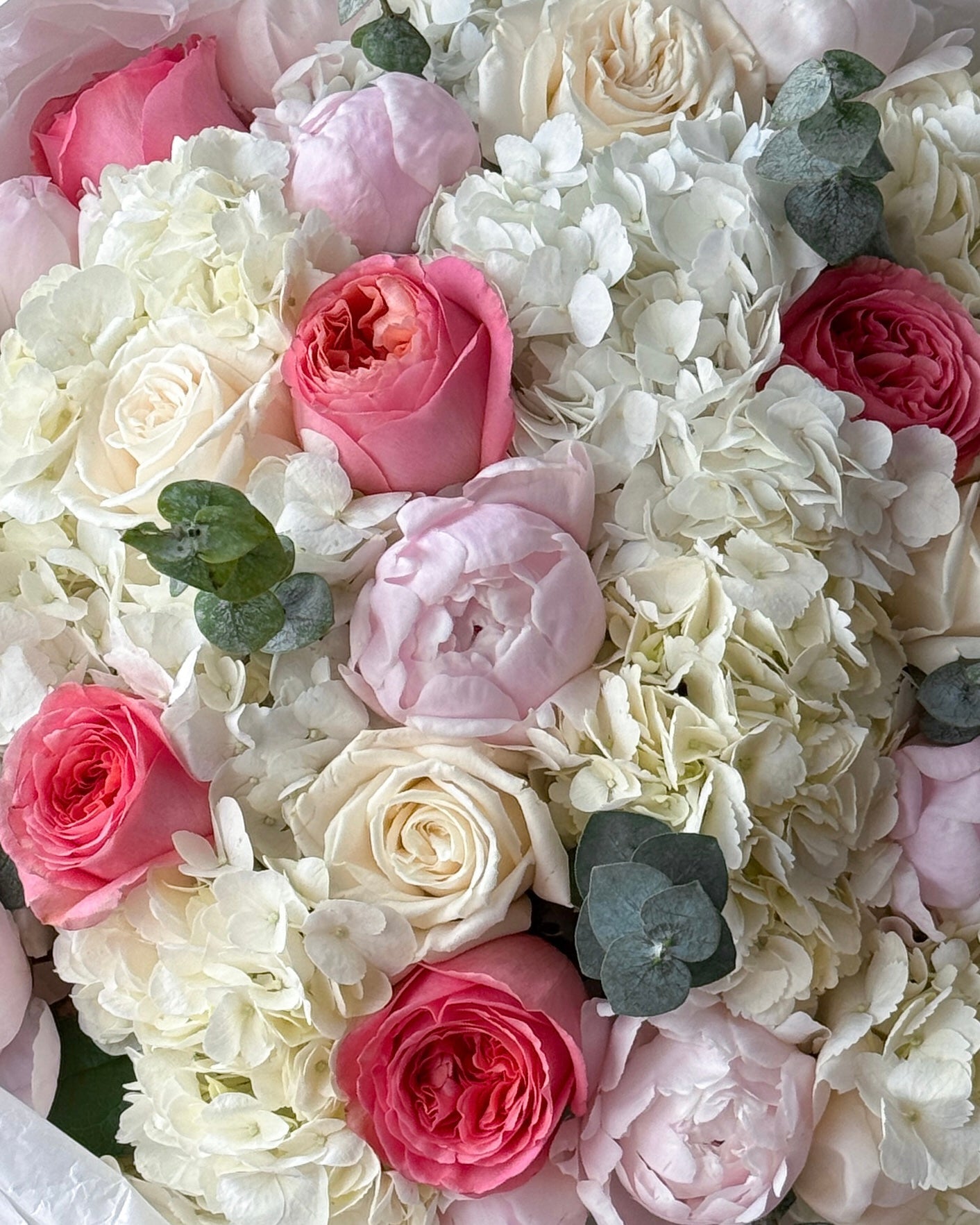 Bouquet of the week N.1 - garden roses, peonies, hydrangeas - All Me Flowers