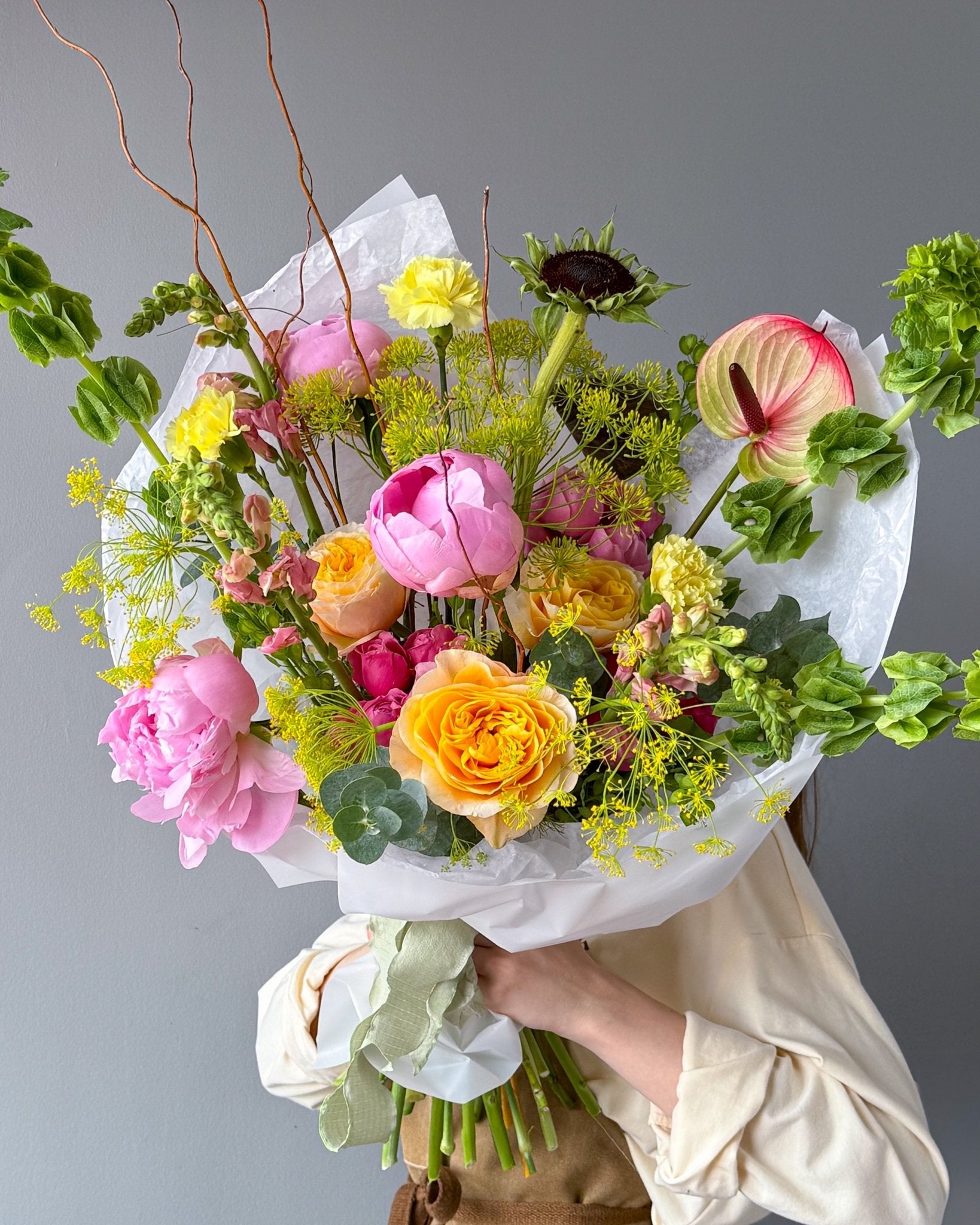 Bouquet of the week N.3 - garden roses, peonies, seasonal flowers - All Me Flowers