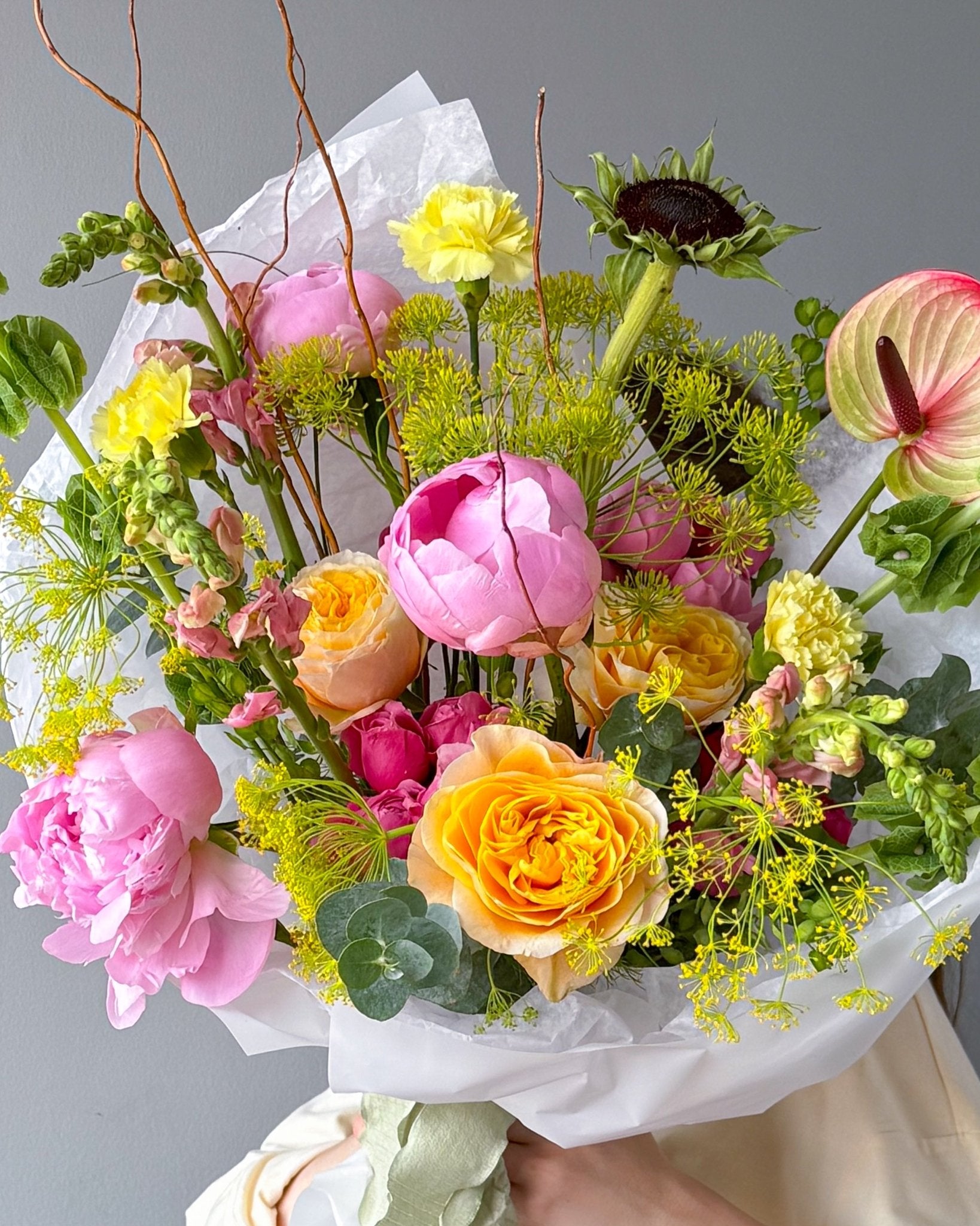 Bouquet of the week N.3 - garden roses, peonies, seasonal flowers - All Me Flowers