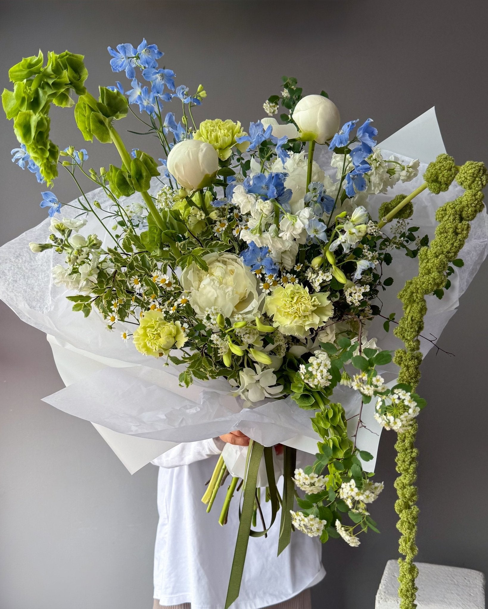 Bouquet of the week N.4 - peonies, roses, seasonal flowers - All Me Flowers