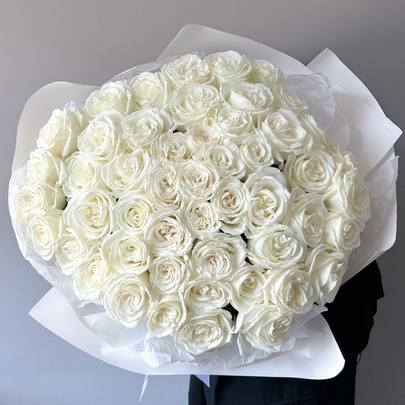 Bouquet of white roses - 100 stems in the pic - All Me Flowers