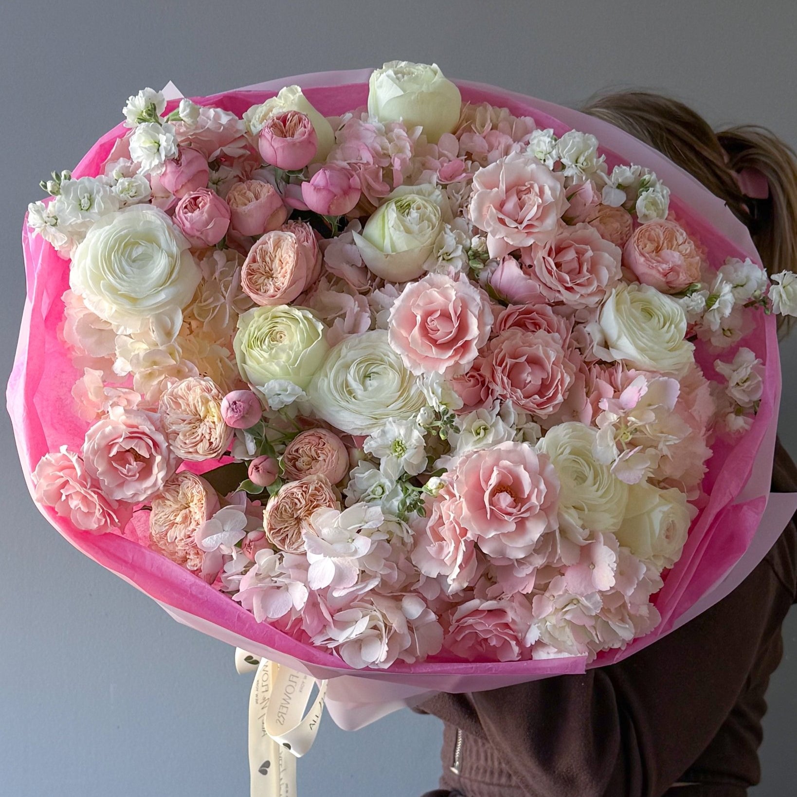 Bouquet “Petal Veil” - roses, ranunculuses, hydrangeas, seasonal flowers - All Me Flowers