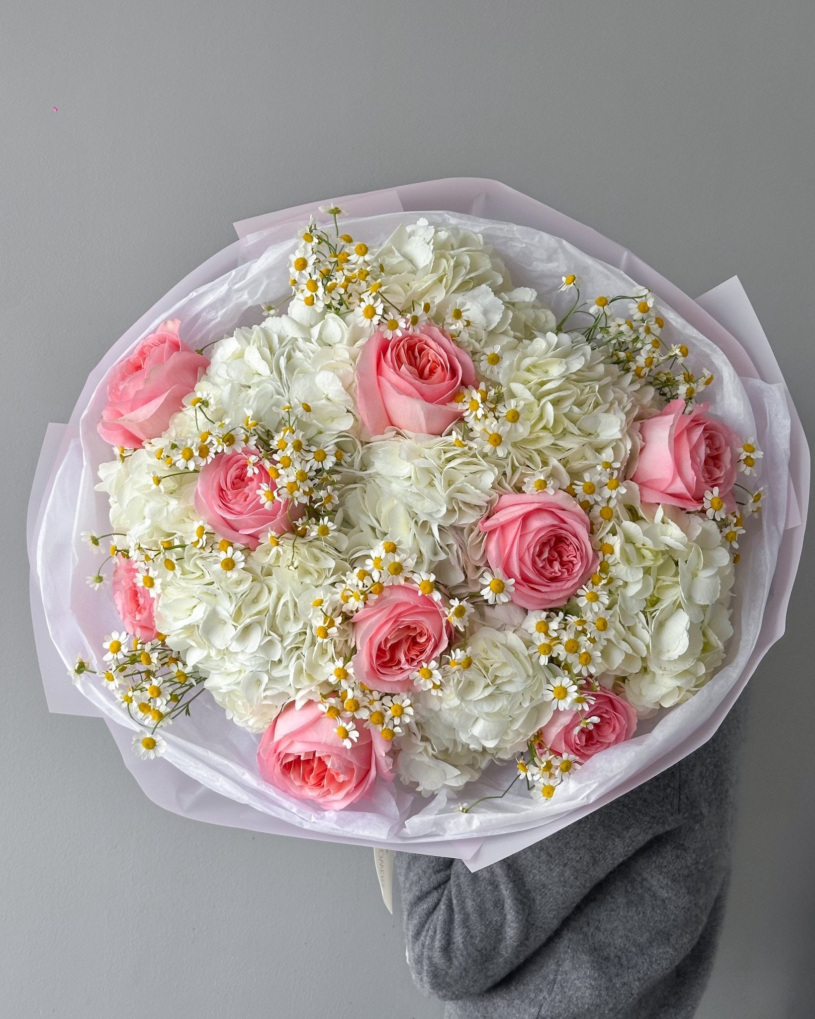 Bouquet “Powder Cloud” - garden roses, chamomile, hydrangeas - All Me Flowers