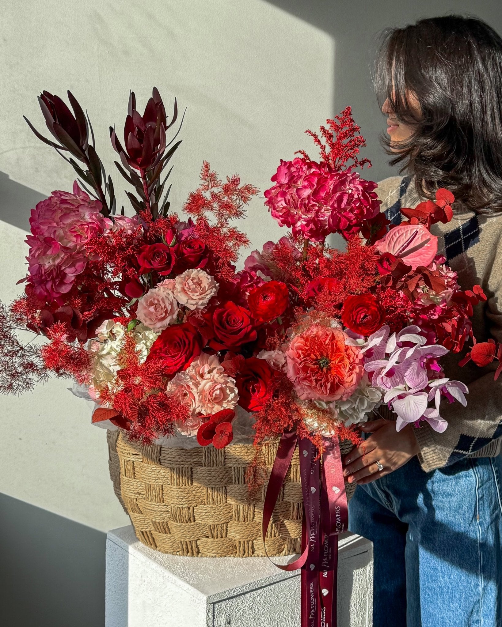 Flow Basket "Ruby" - roses, ranunculuses, orchids, seasonal flowers - All Me Flowers