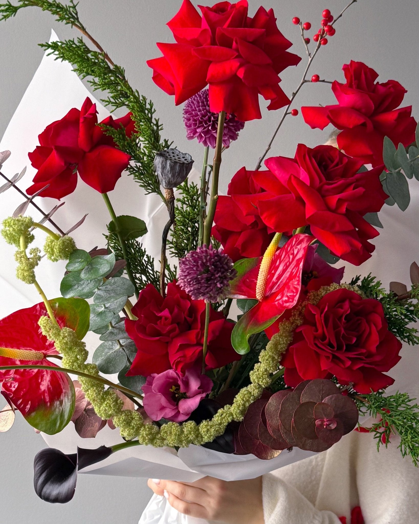 Flow Bouquet "Ruby" - roses, anthuriums, seasonal flowers - All Me Flowers