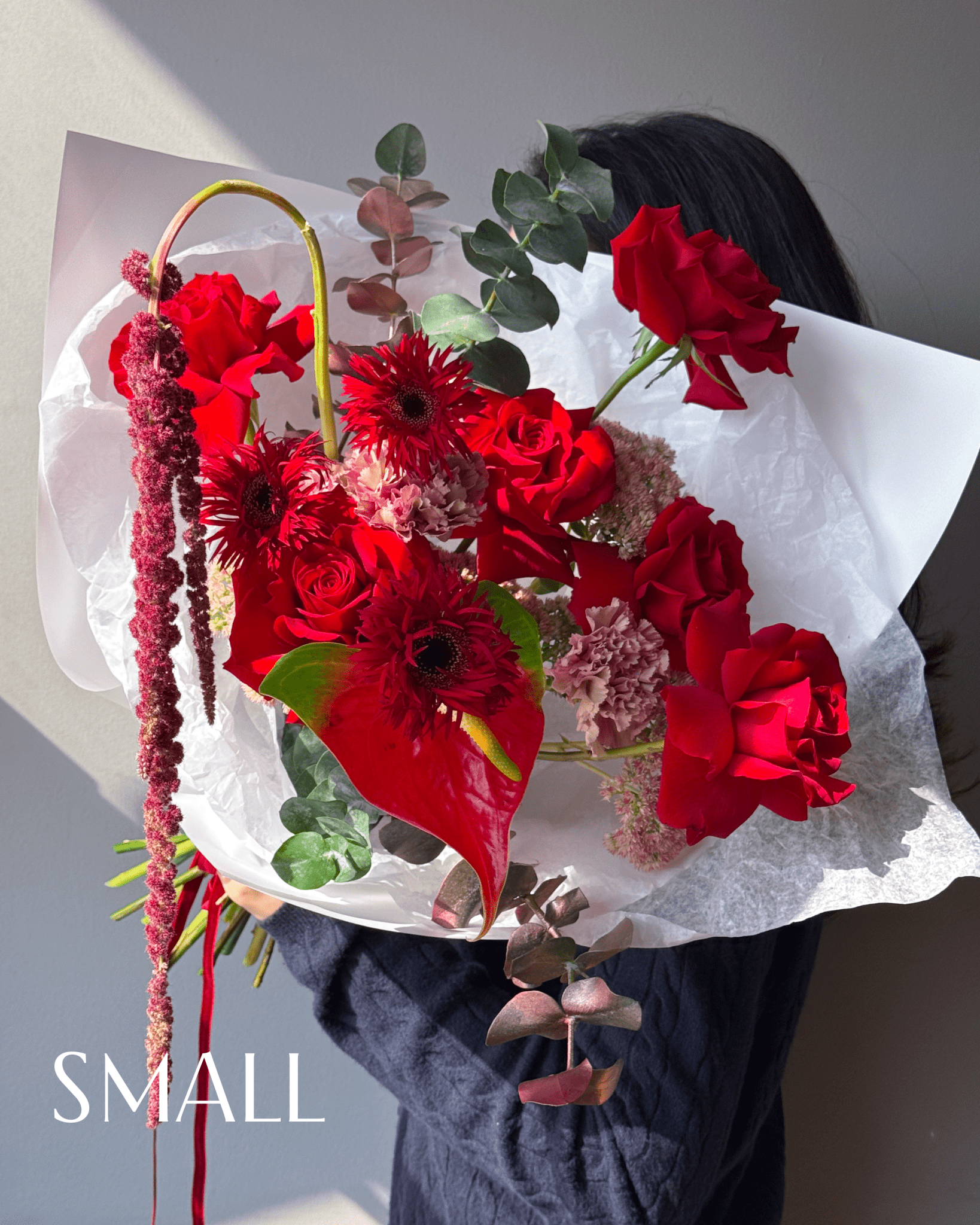 Flow Bouquet "Ruby" - roses, anthuriums, seasonal flowers - All Me Flowers