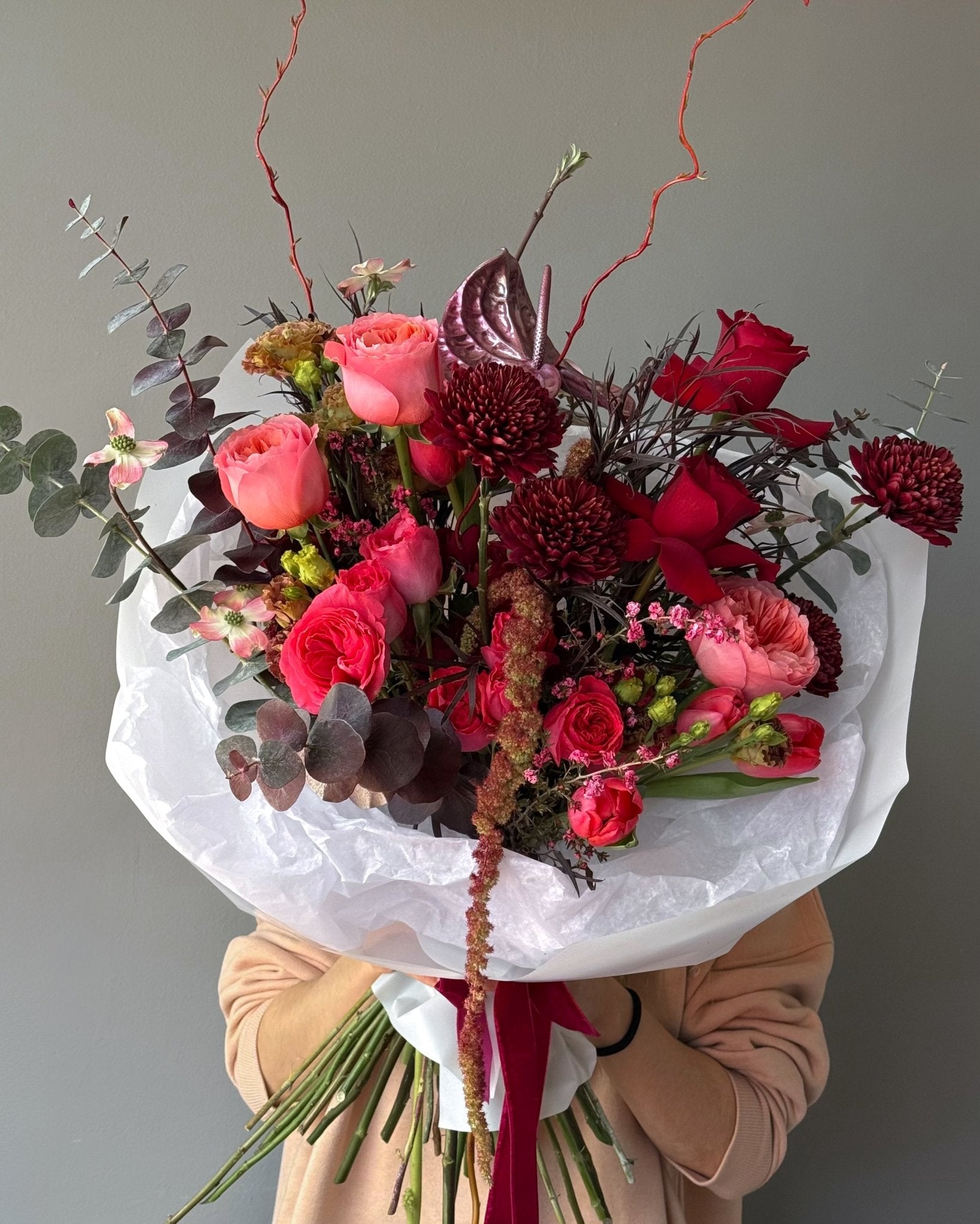 Flow Bouquet "Ruby" - roses, anthuriums, seasonal flowers - All Me Flowers