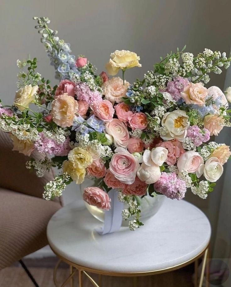Pastel Flower Subscription - soft & timeless bouquets - All Me Flowers