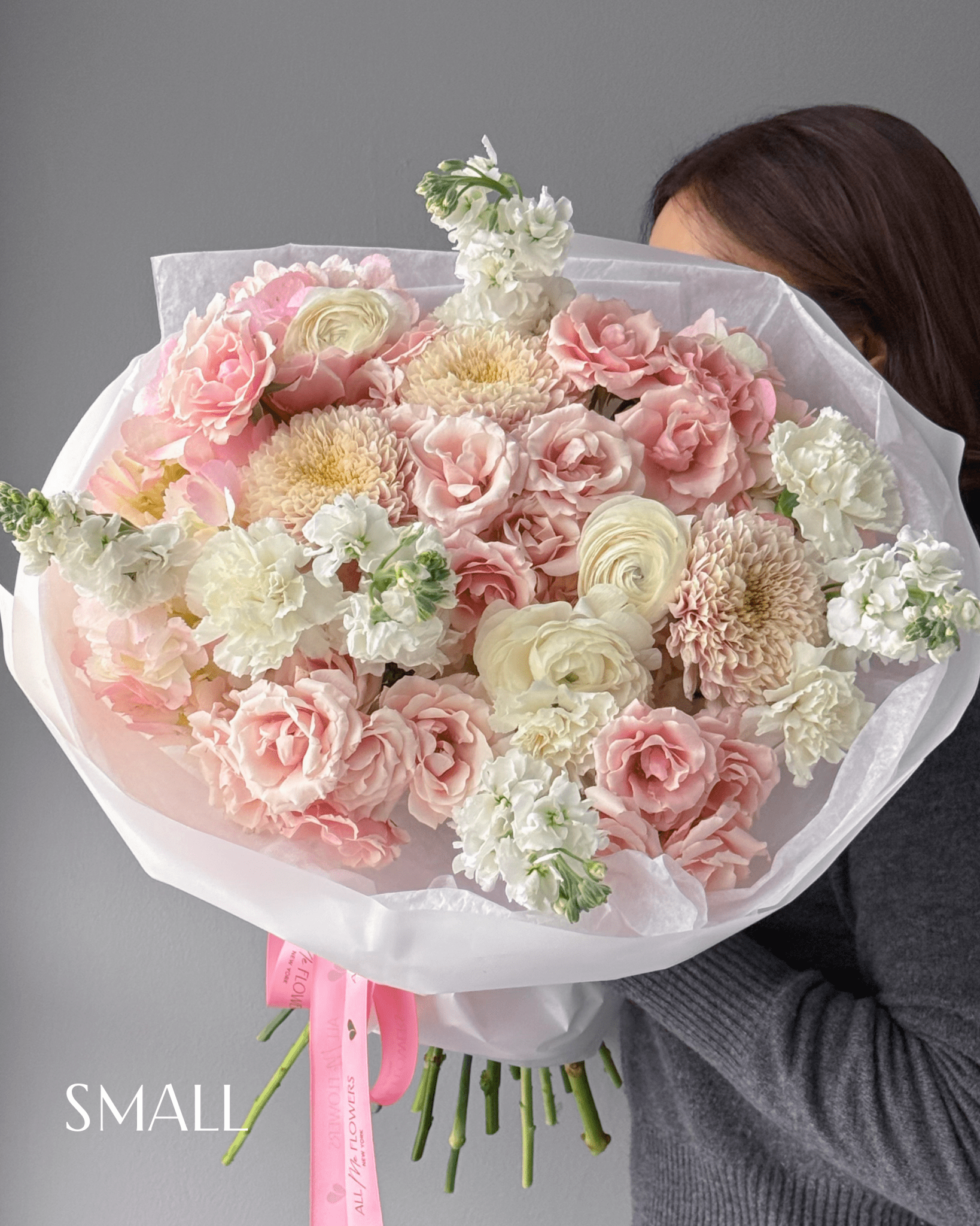Round Bouquet “Blush” - roses, ranunculuses, hydrangeas, seasonal flowers - All Me Flowers