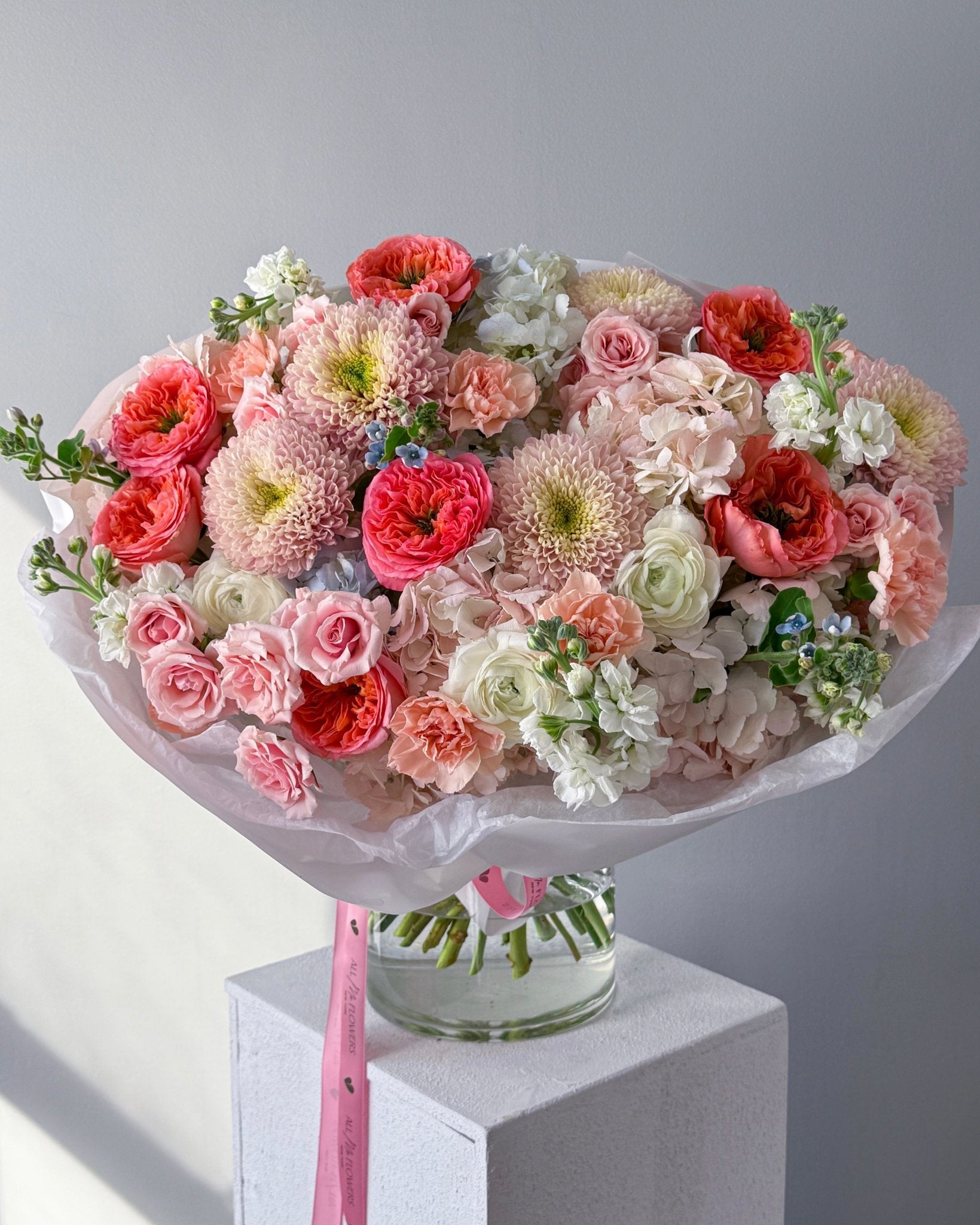 Round Bouquet “Cotton” - Large Size - All Me Flowers