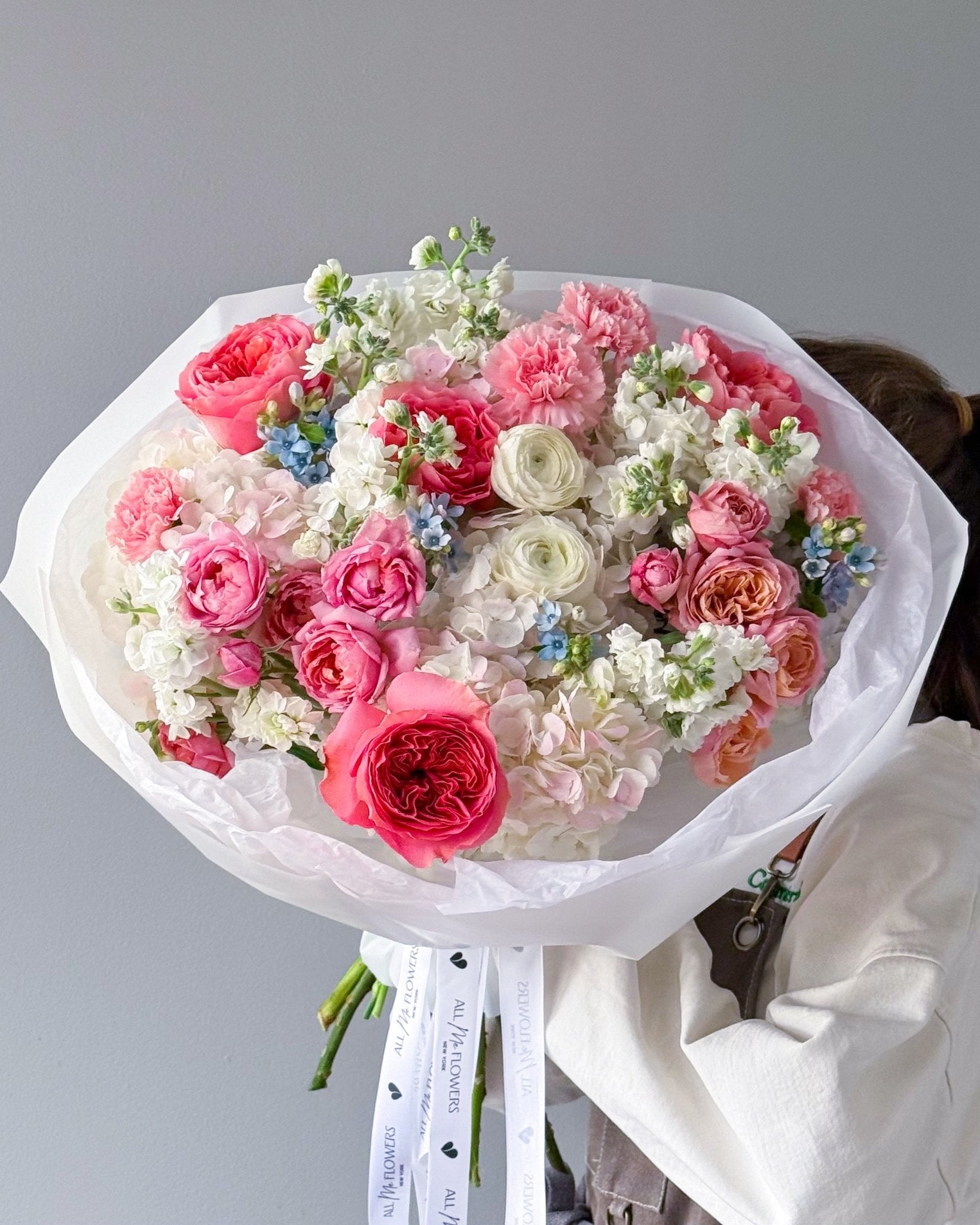 Round Bouquet “Cotton” - roses, hydrangeas, seasonal flowers - All Me Flowers