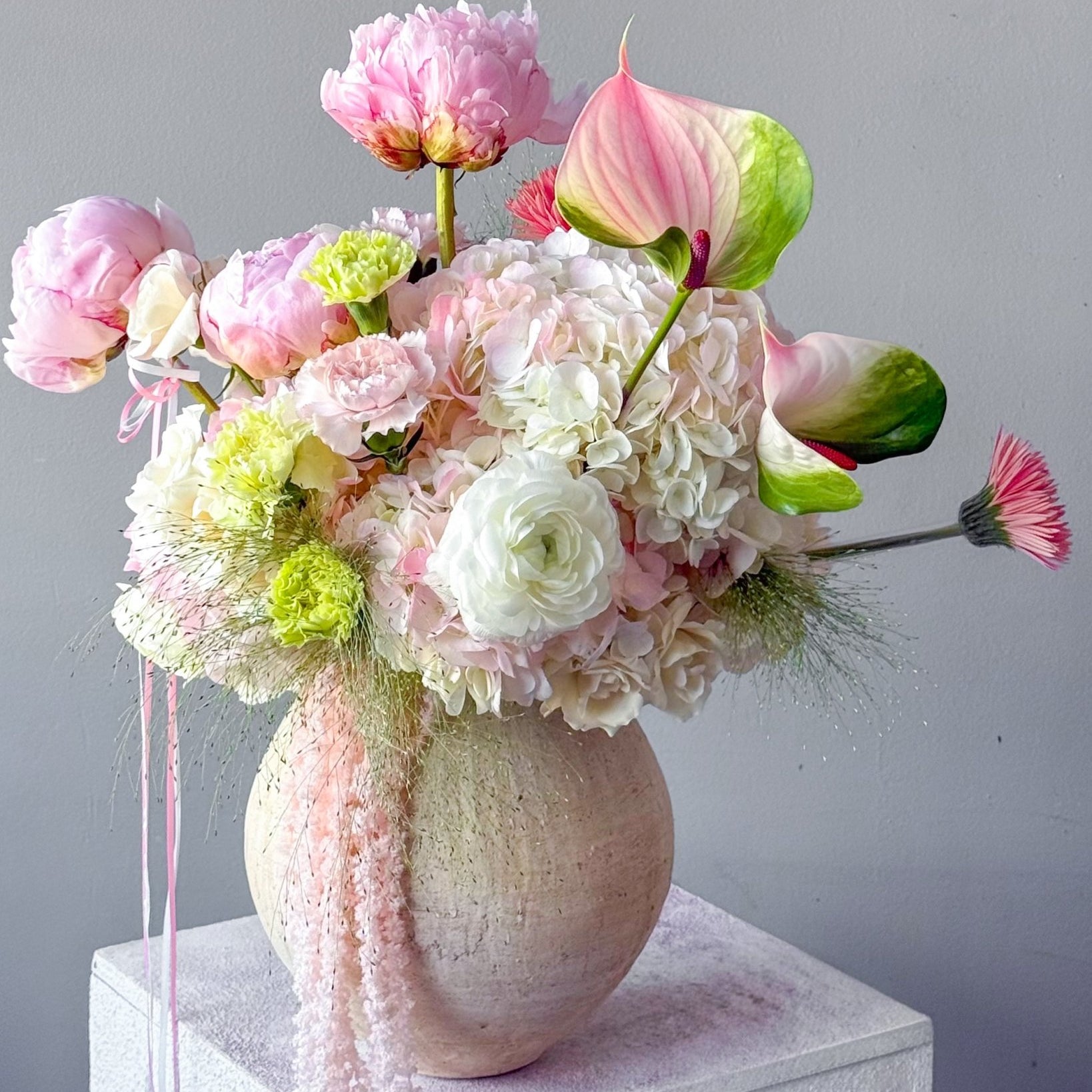 Vase Arrangement “Blush” - hydrangeas, roses, seasonal flowers, vase included - All Me Flowers