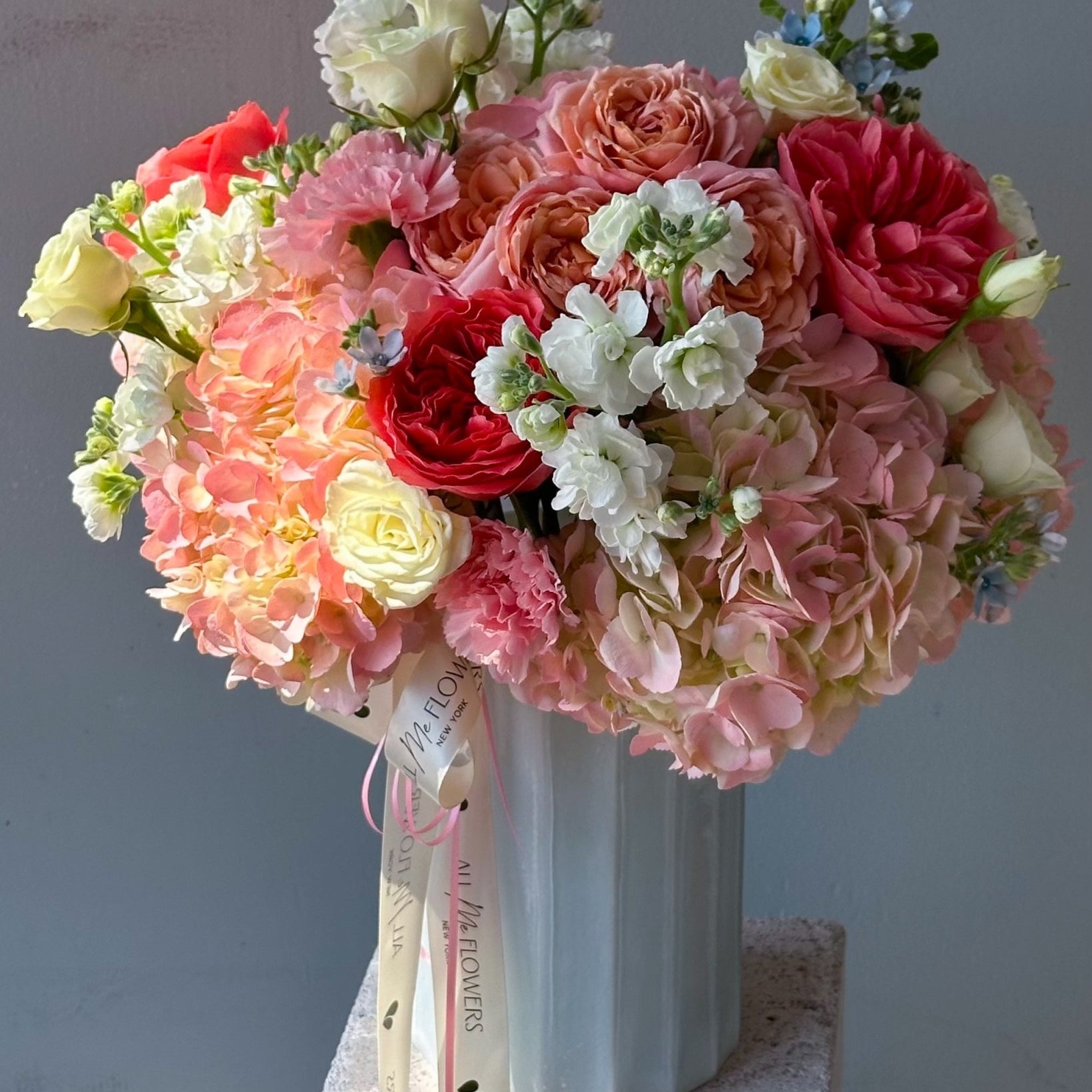 Vase Arrangement “Cotton” - hydrangeas, roses, seasonal flowers, vase included - All Me Flowers