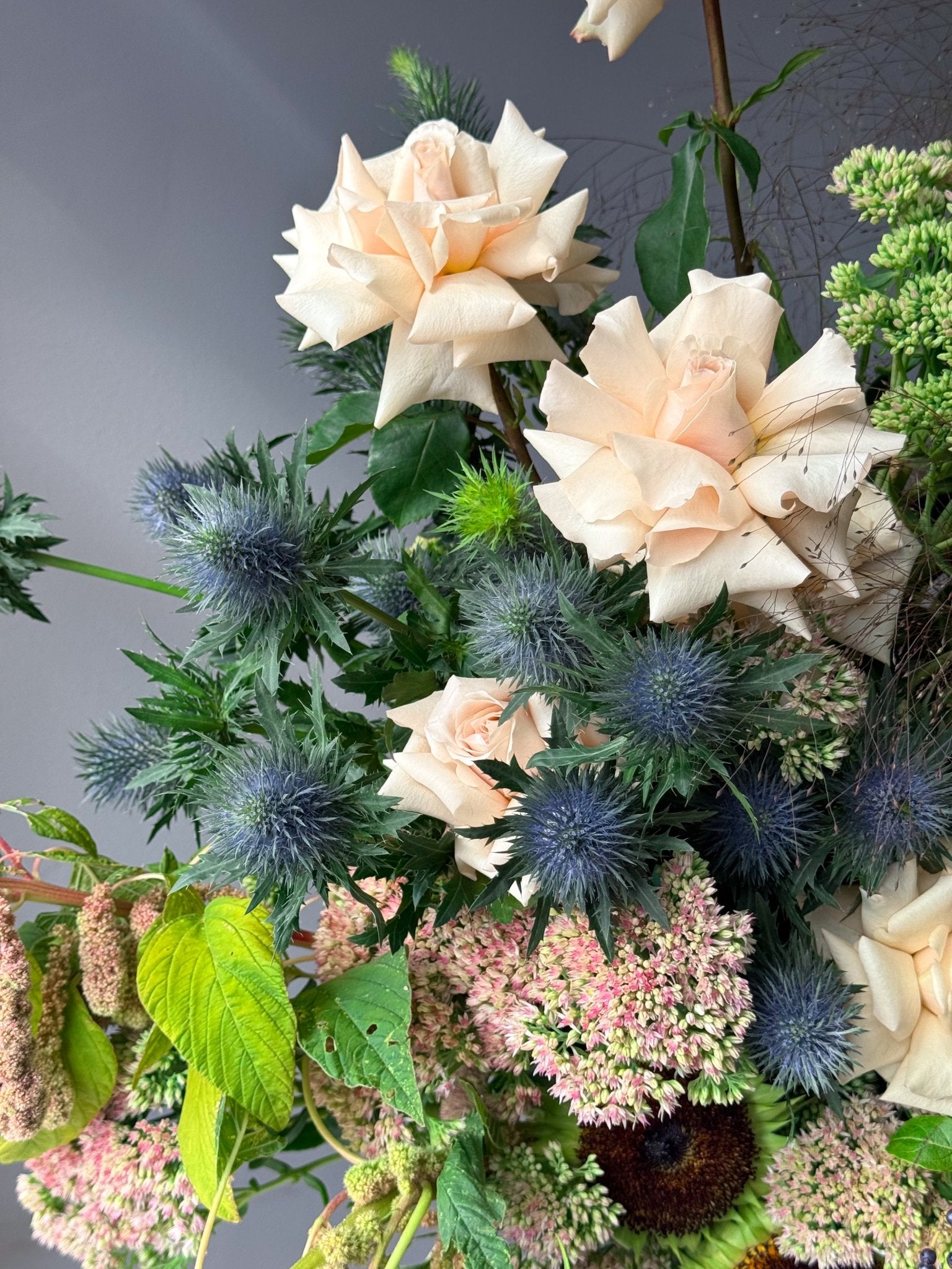 Vase Arrangement "Forest Reverie" - french roses, seasonal flowers, vase included - All Me Flowers
