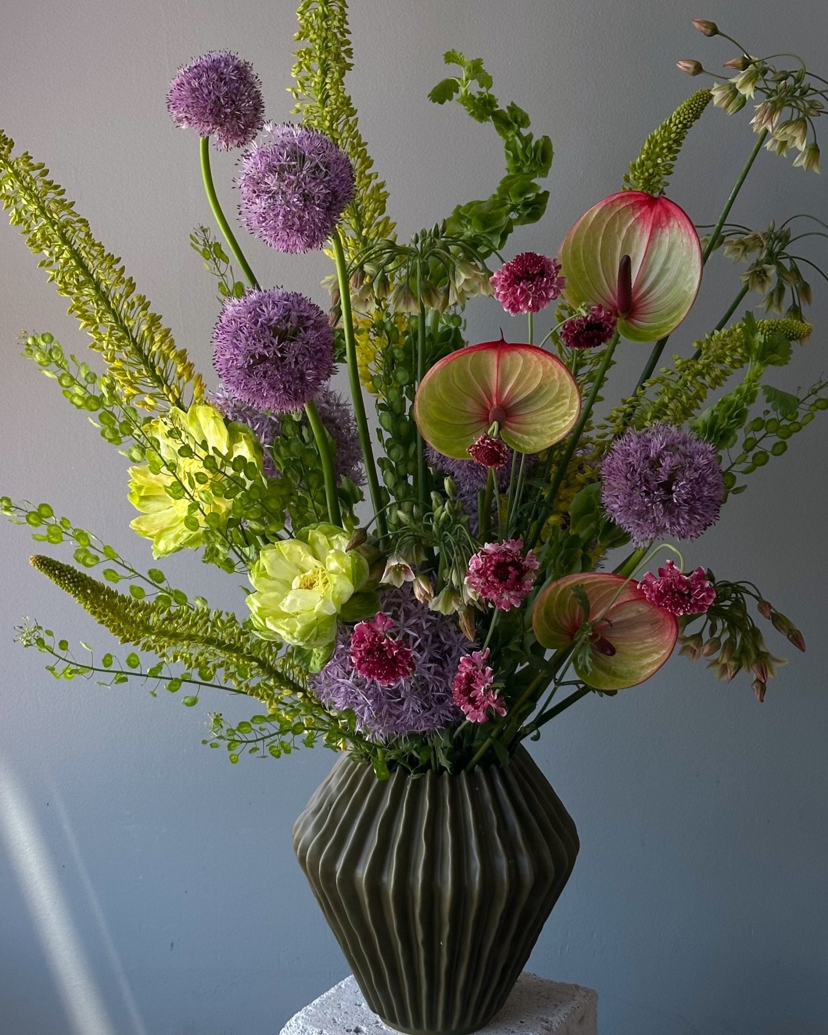 Vase Arrangement "Forest Reverie" - seasonal flowers, vase included - All Me Flowers